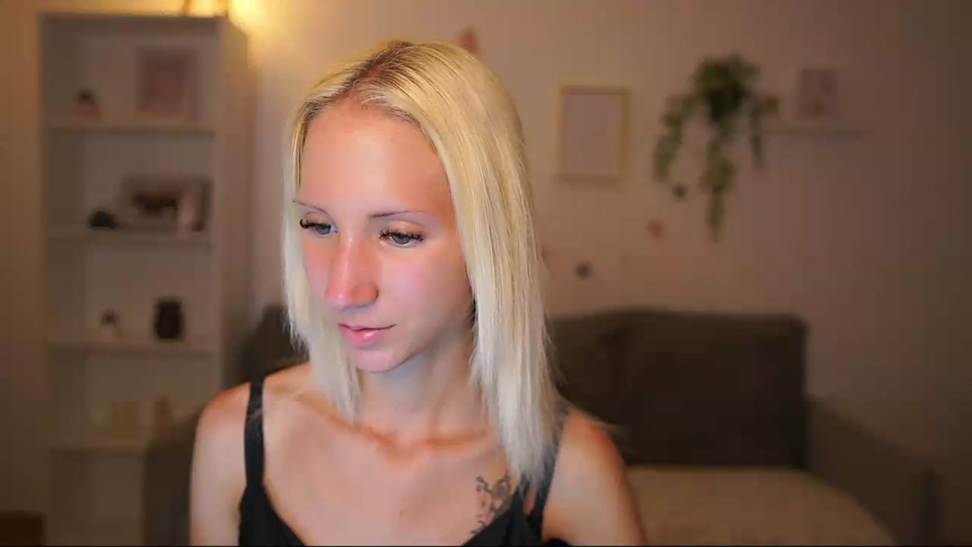 Gallery image thumbnail from PierrePerri's myfreecams stream on, 08/11/2026, 18:38 image 6 of 20