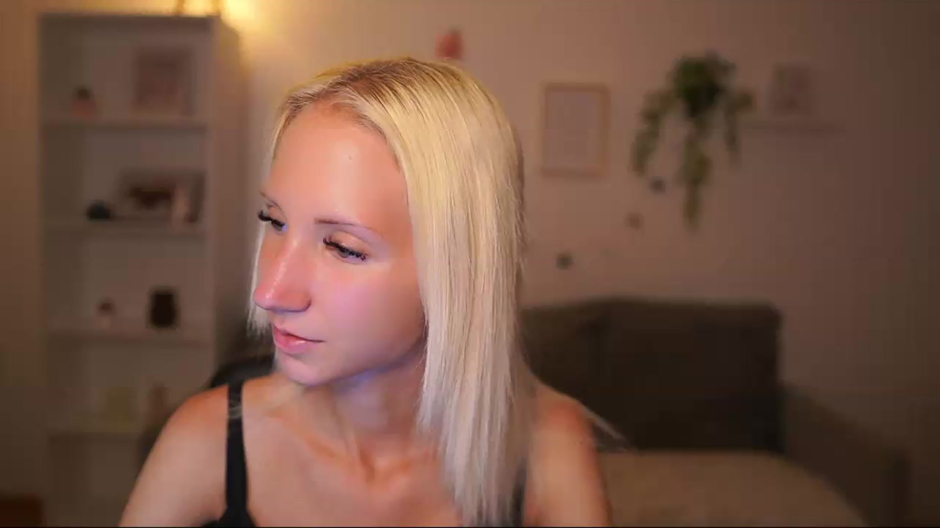 Gallery image thumbnail from PierrePerri's myfreecams stream on, 08/11/2026, 18:38 image 3 of 20