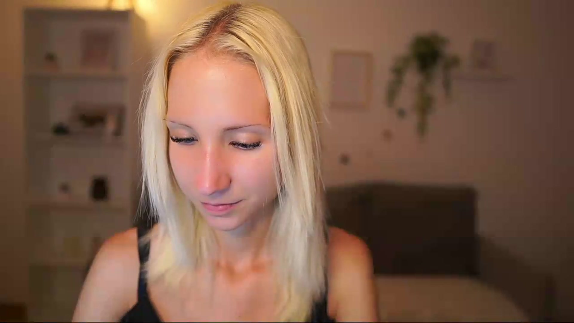 Gallery image thumbnail from PierrePerri's myfreecams stream on, 08/11/2026, 19:24 image 5 of 20