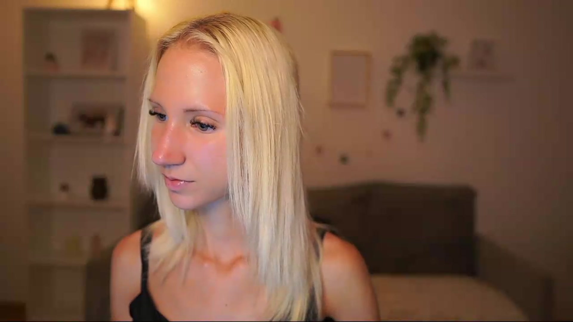 Gallery image thumbnail from PierrePerri's myfreecams stream on, 08/11/2026, 19:24 image 9 of 20