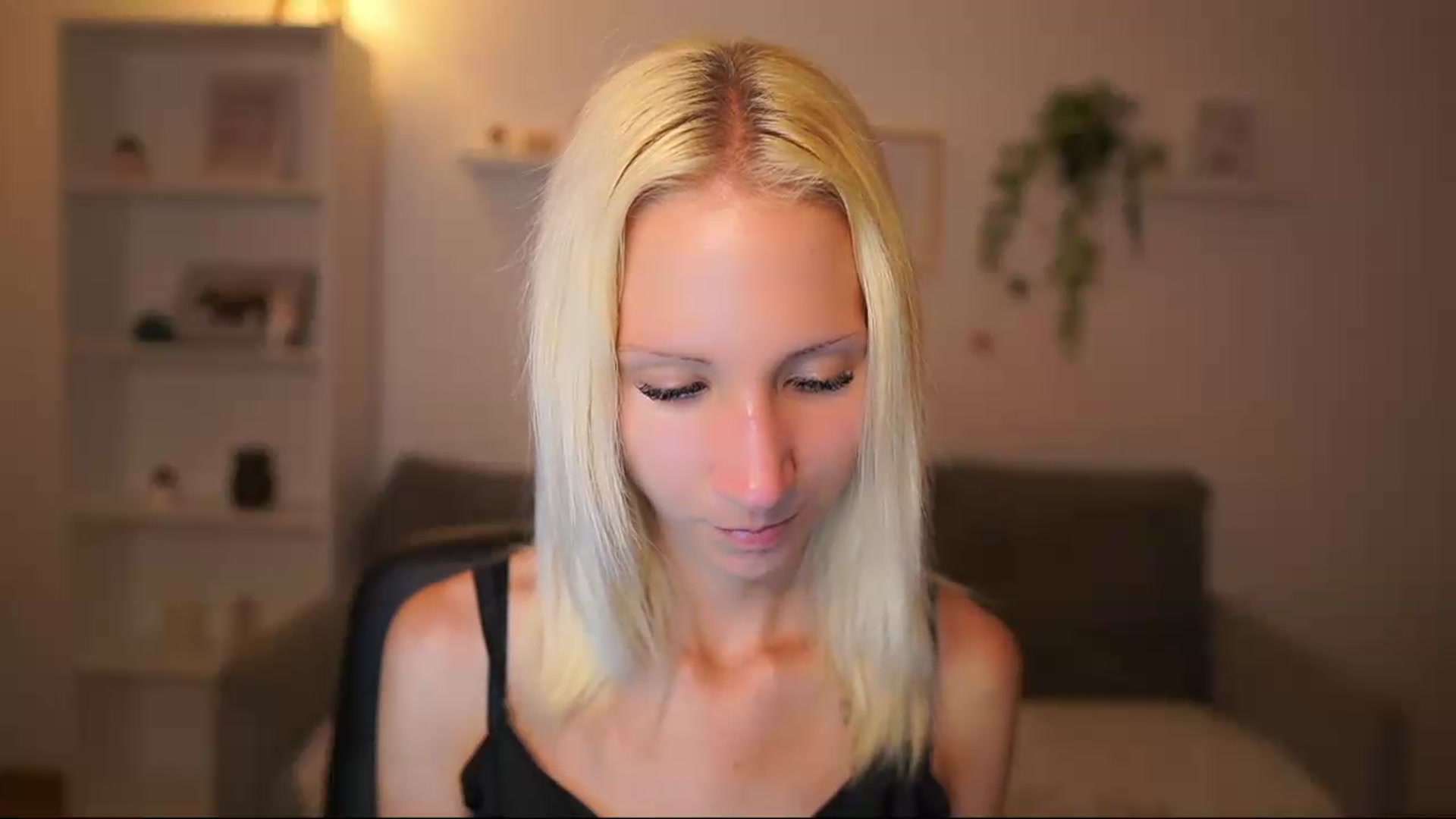 Gallery image thumbnail from PierrePerri's myfreecams stream on, 08/11/2026, 19:24 image 7 of 20