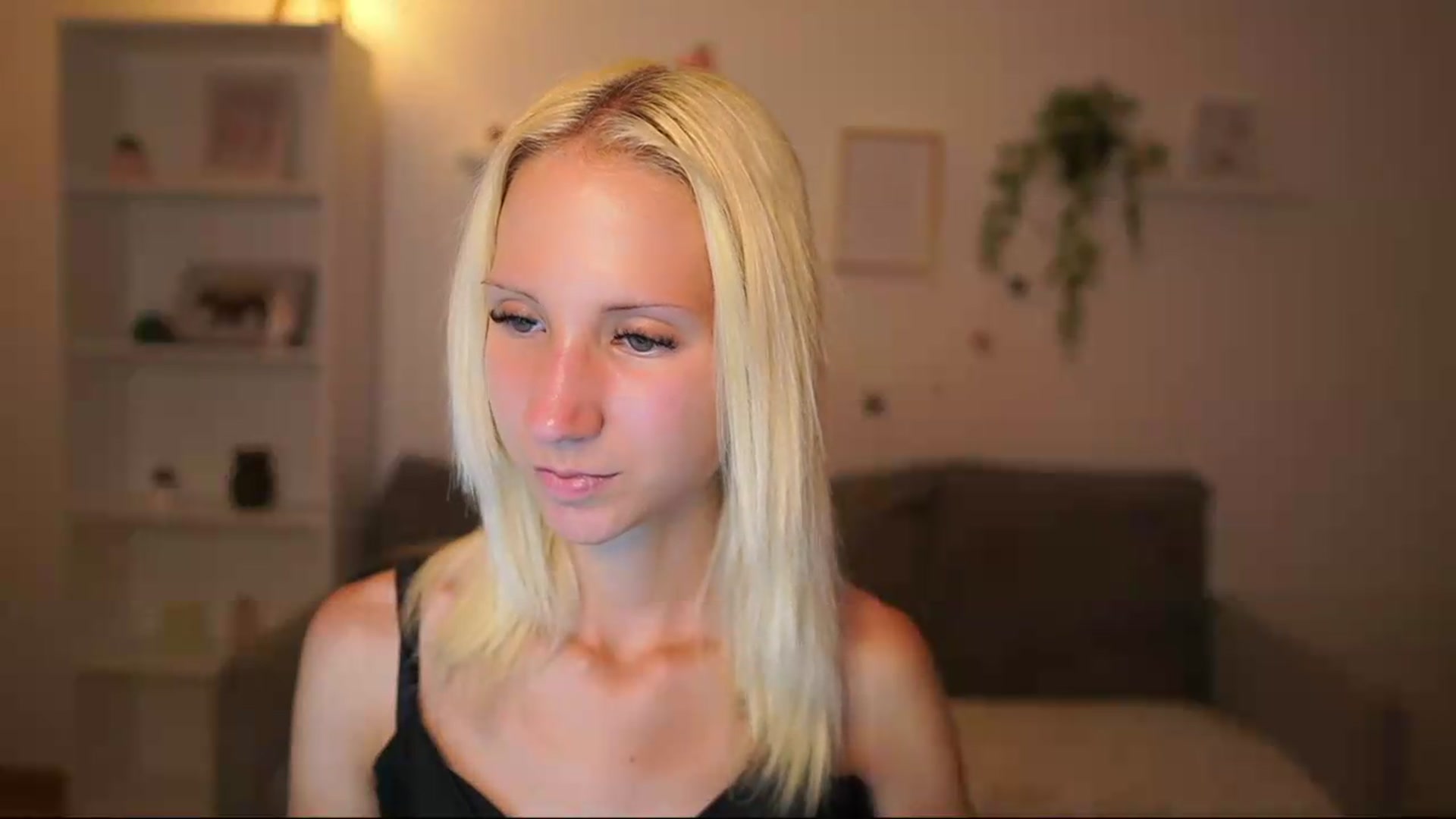 Gallery image thumbnail from PierrePerri's myfreecams stream on, 08/11/2026, 19:24 image 14 of 20