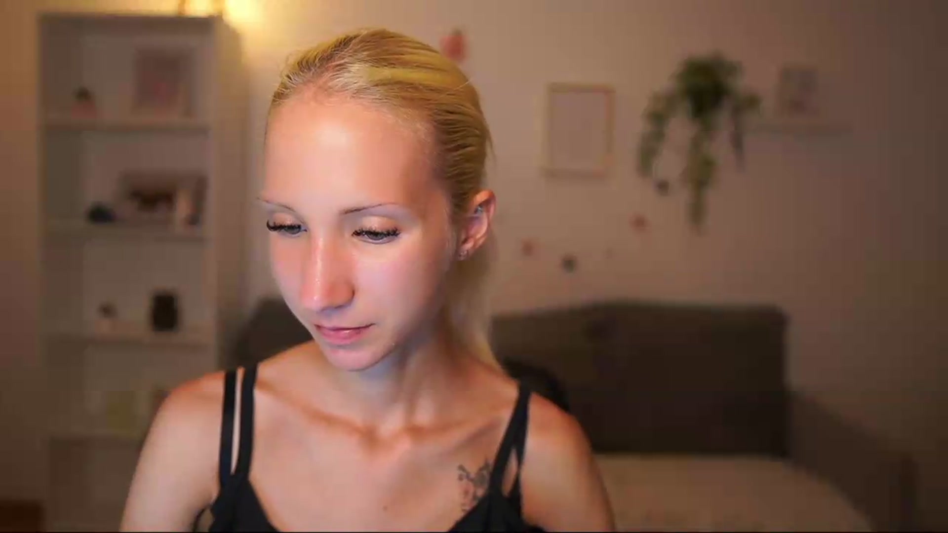 Gallery image thumbnail from PierrePerri's myfreecams stream on, 08/11/2026, 21:40 image 14 of 20