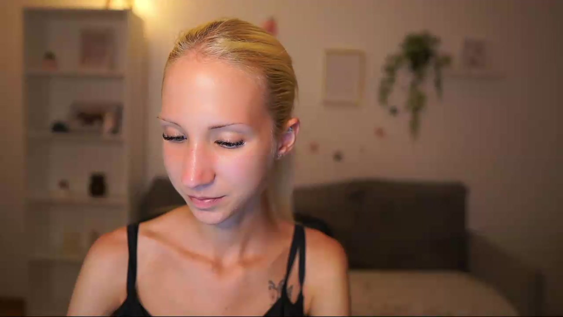 Gallery image thumbnail from PierrePerri's myfreecams stream on, 08/11/2026, 21:40 image 7 of 20