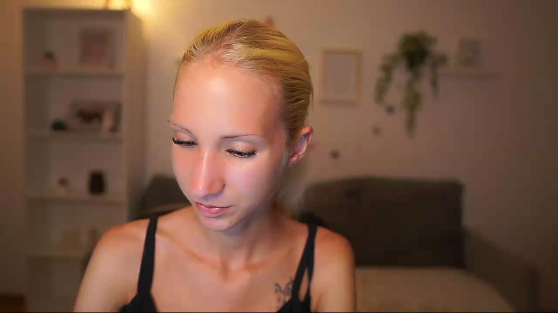 Gallery image thumbnail from PierrePerri's myfreecams stream on, 08/11/2026, 21:40 image 18 of 20