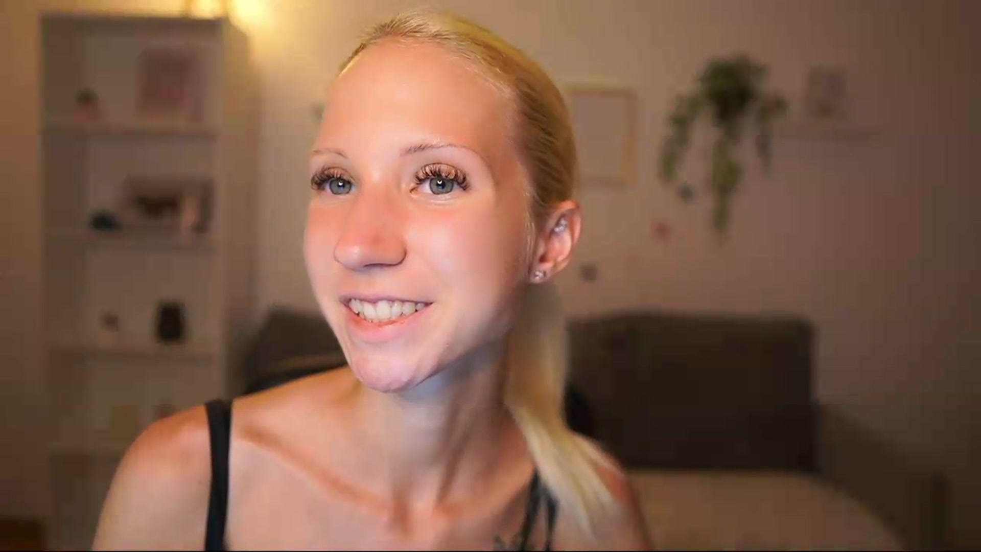 Gallery image thumbnail from PierrePerri's myfreecams stream on, 08/11/2026, 21:40 image 5 of 20