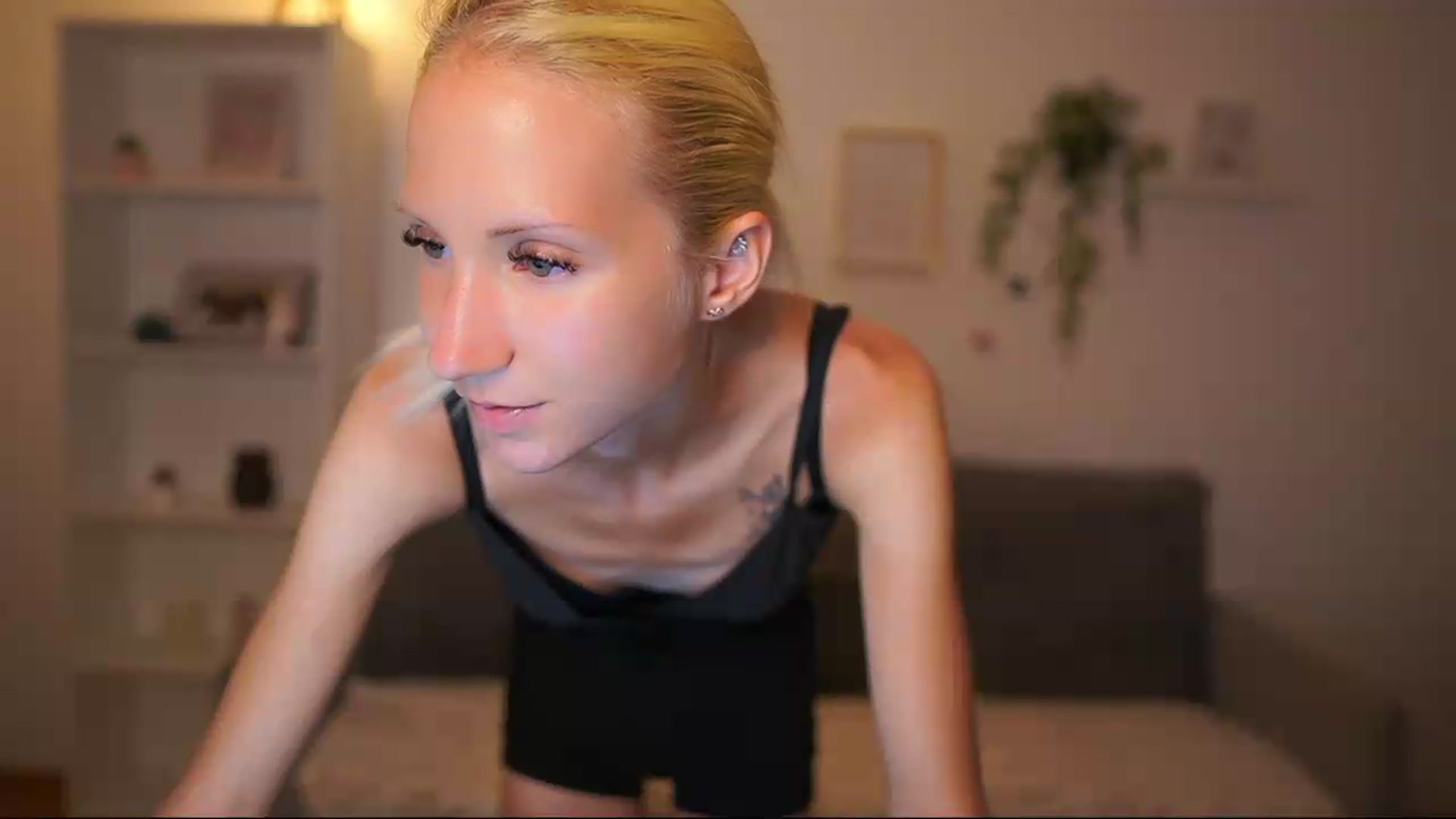 Gallery image thumbnail from PierrePerri's myfreecams stream on, 08/11/2026, 22:48 image 7 of 20