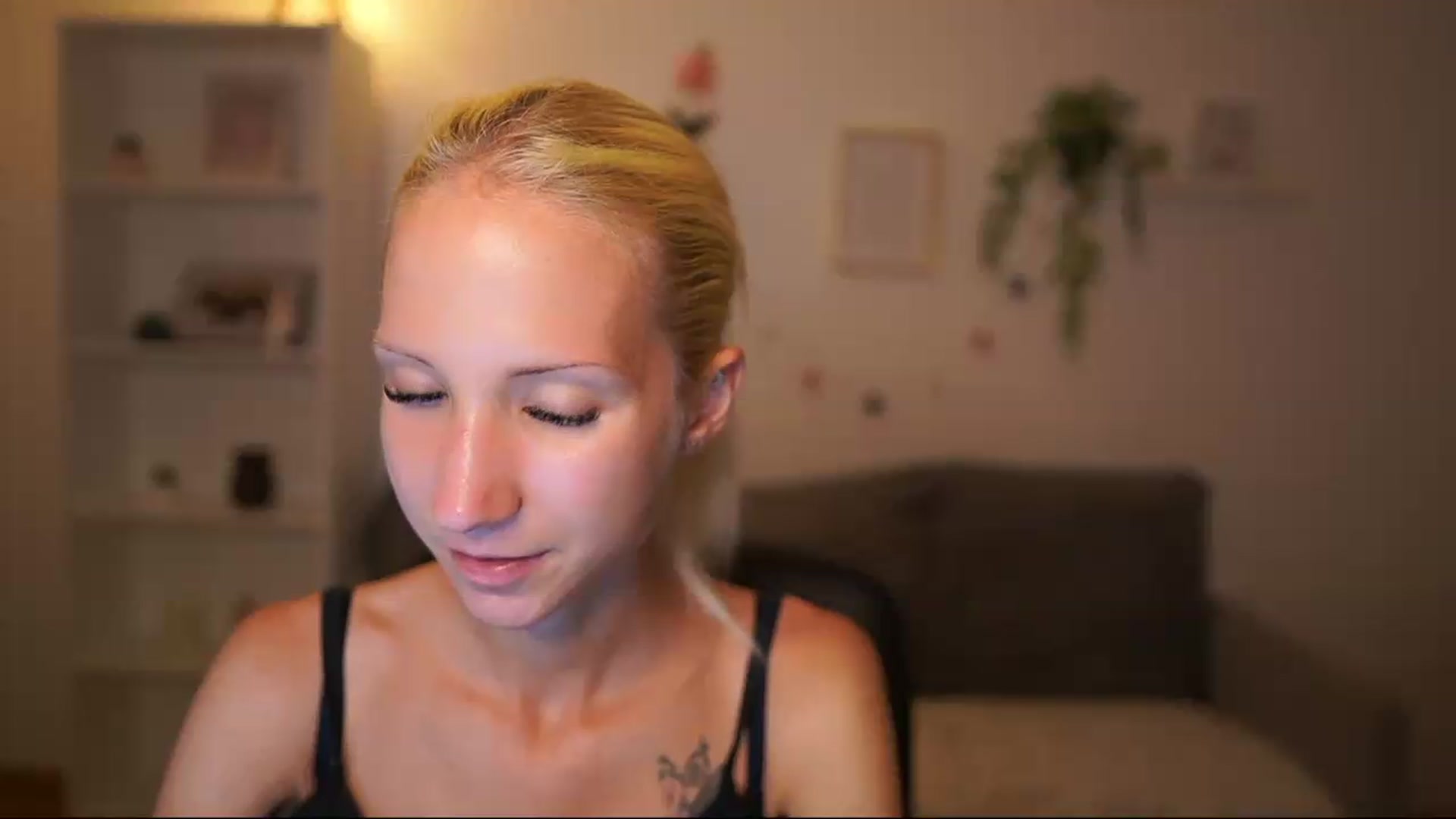 Gallery image thumbnail from PierrePerri's myfreecams stream on, 08/11/2026, 22:48 image 16 of 20
