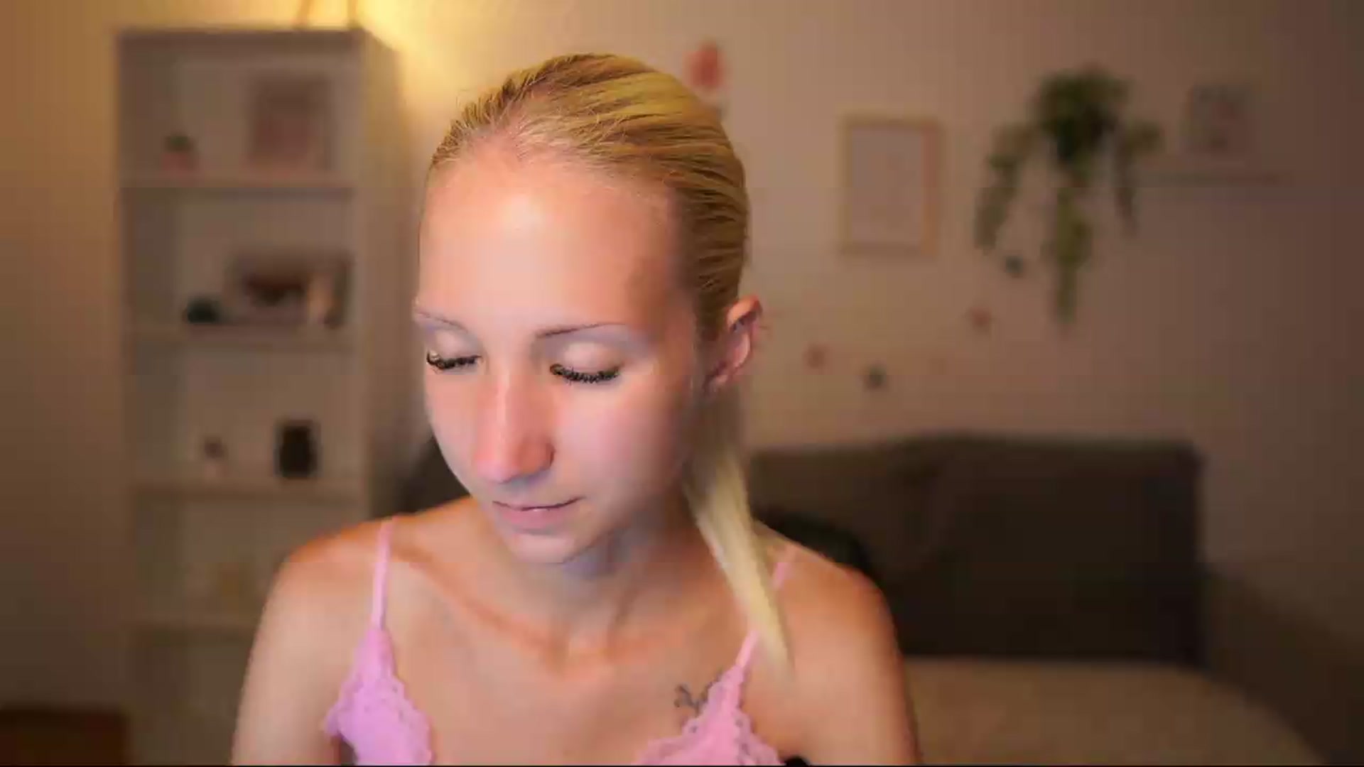 Gallery image thumbnail from PierrePerri's myfreecams stream on, 08/12/2026, 19:19 image 2 of 20