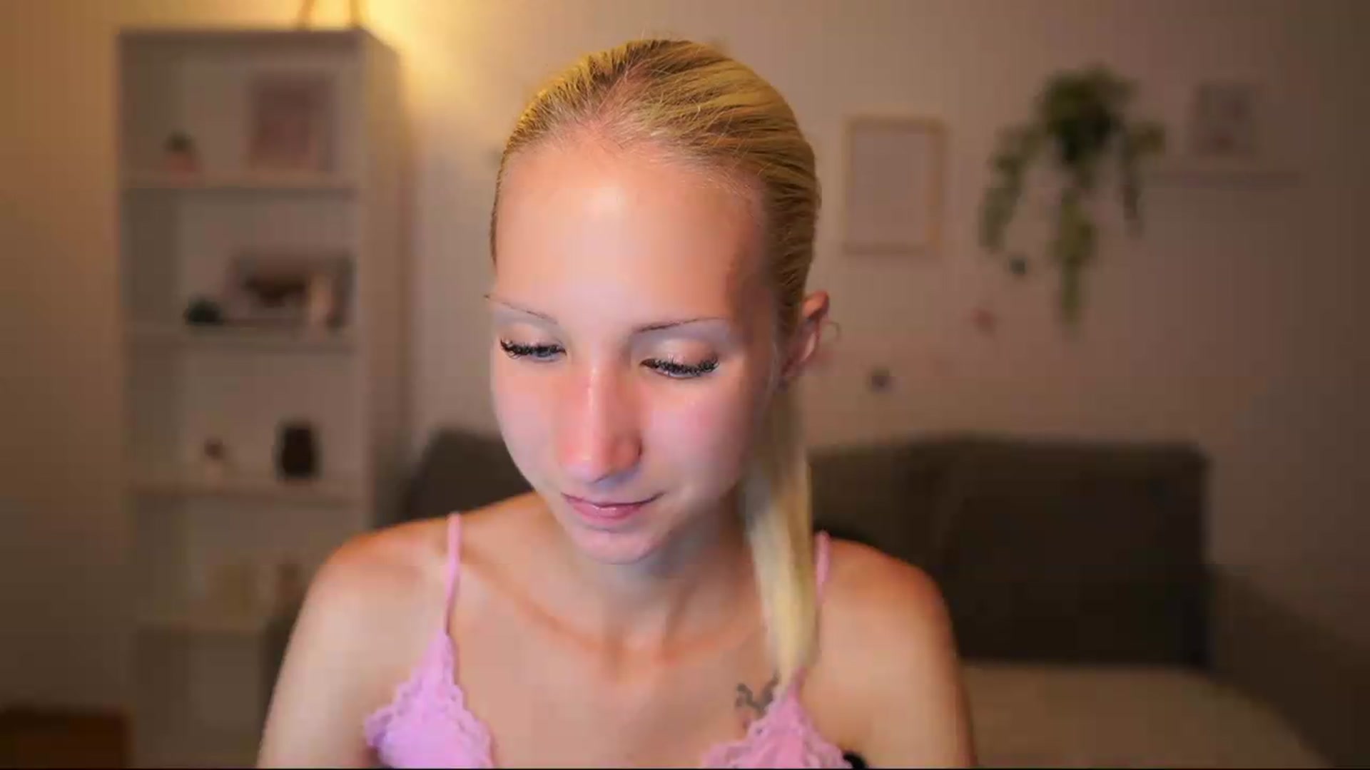 Gallery image thumbnail from PierrePerri's myfreecams stream on, 08/12/2026, 19:19 image 6 of 20