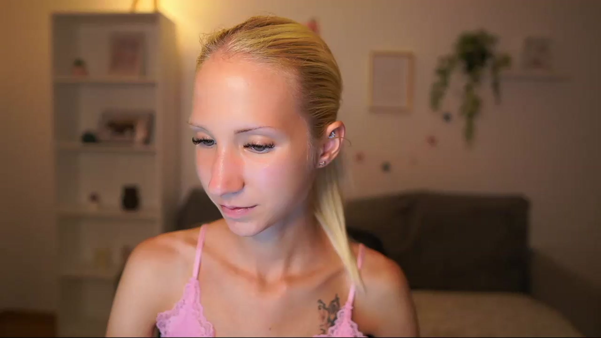 Gallery image thumbnail from PierrePerri's myfreecams stream on, 08/12/2026, 22:02 image 9 of 20