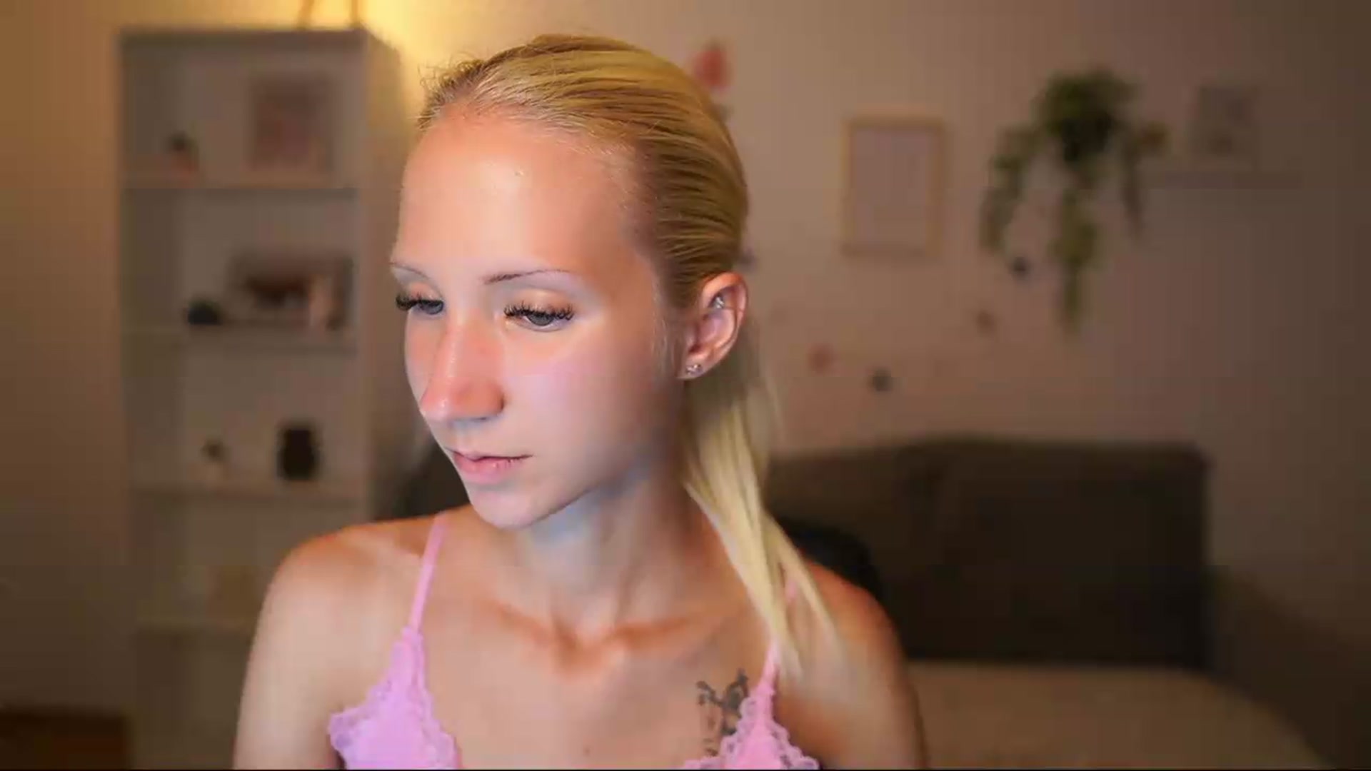 Gallery image thumbnail from PierrePerri's myfreecams stream on, 08/12/2026, 22:02 image 8 of 20