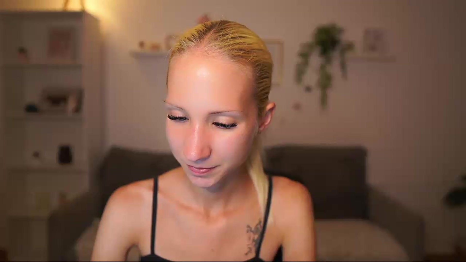 Gallery image thumbnail from PierrePerri's myfreecams stream on, 08/13/2026, 19:38 image 12 of 20