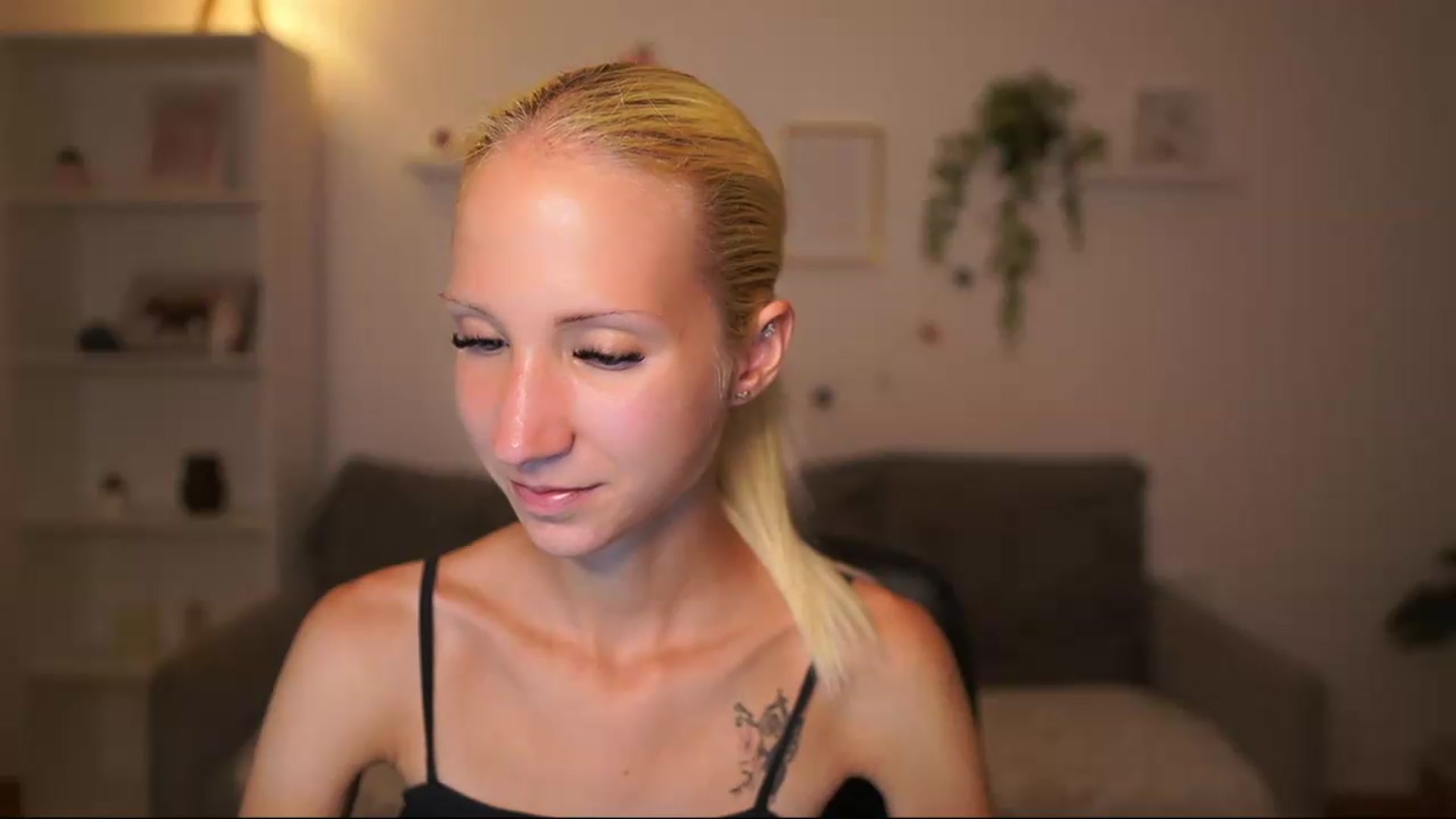 Gallery image thumbnail from PierrePerri's myfreecams stream on, 08/13/2026, 19:38 image 18 of 20