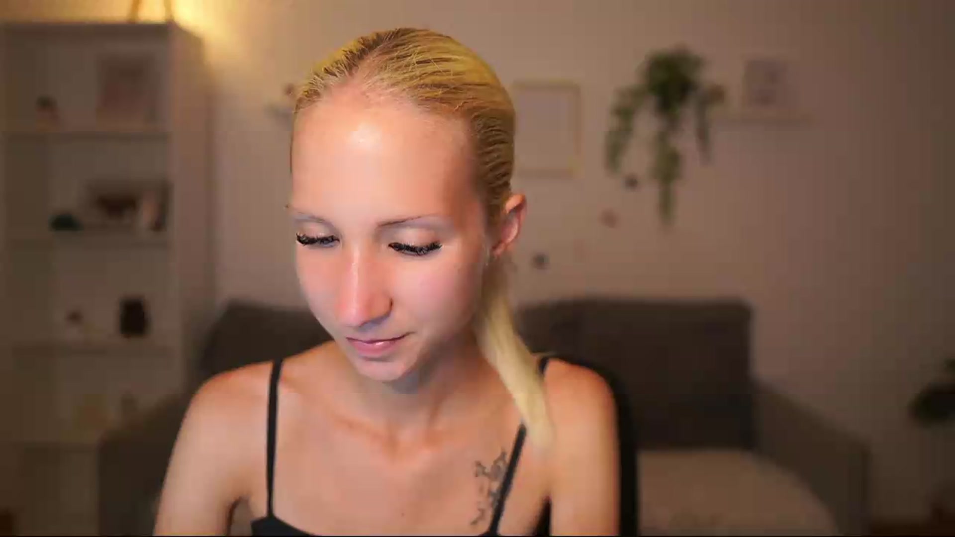 Gallery image thumbnail from PierrePerri's myfreecams stream on, 08/13/2026, 19:38 image 16 of 20