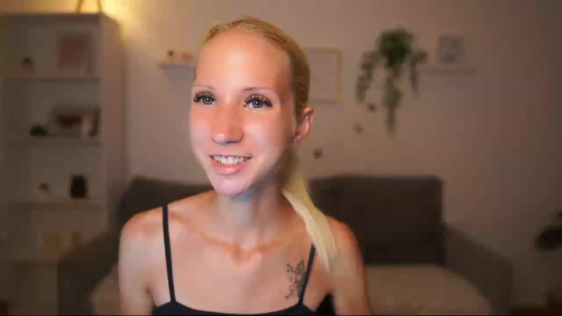 Gallery image thumbnail from PierrePerri's myfreecams stream on, 08/13/2026, 20:43 image 14 of 20
