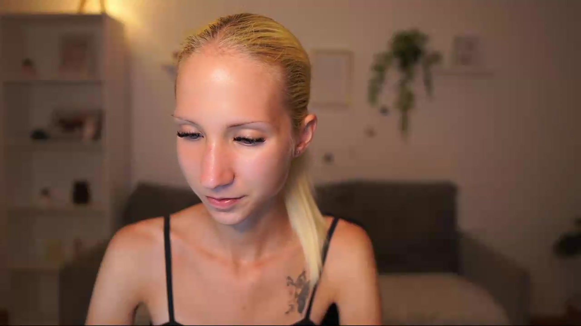 Gallery image thumbnail from PierrePerri's myfreecams stream on, 08/13/2026, 21:23 image 12 of 20