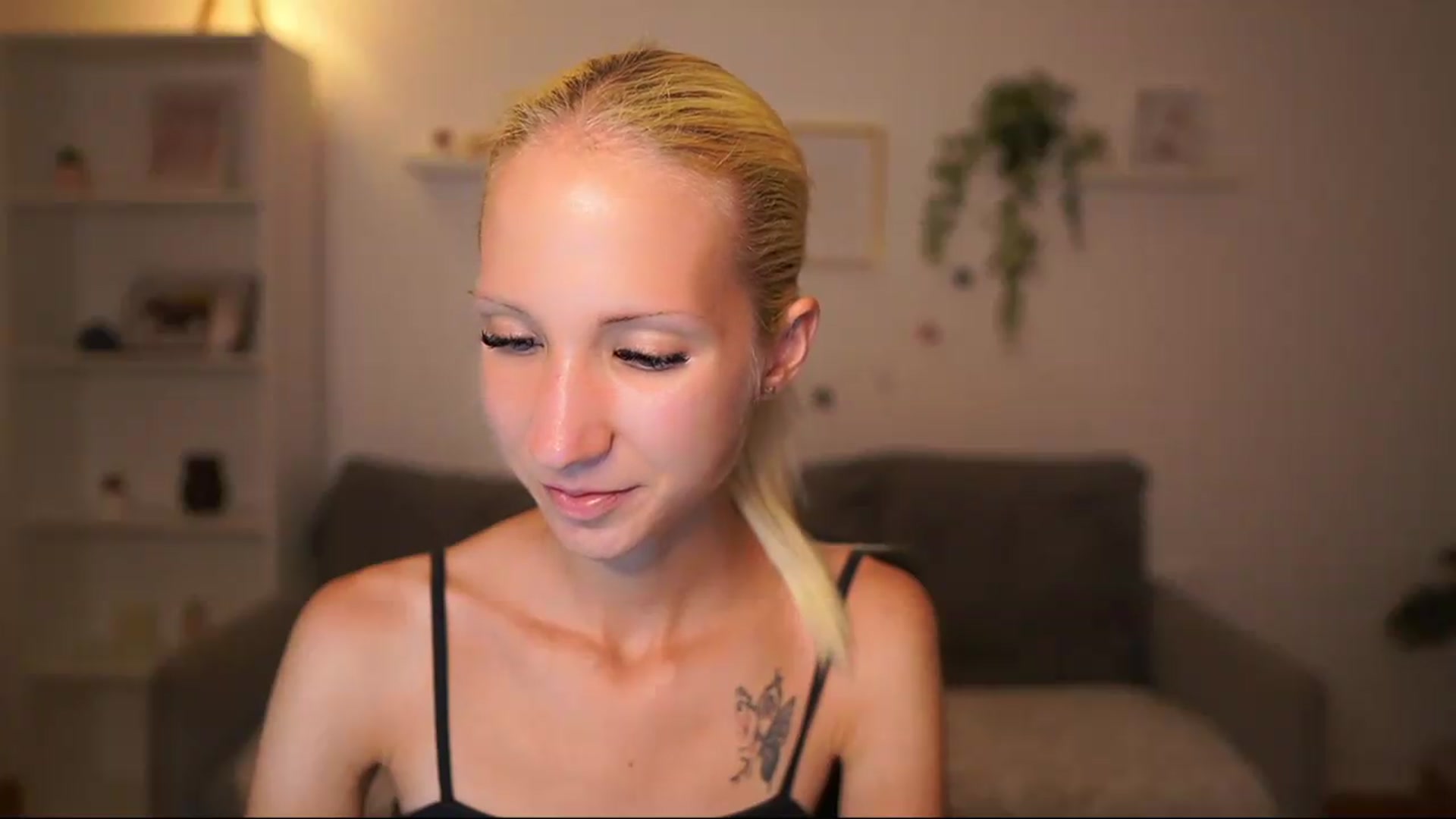 Gallery image thumbnail from PierrePerri's myfreecams stream on, 08/13/2026, 21:23 image 19 of 20
