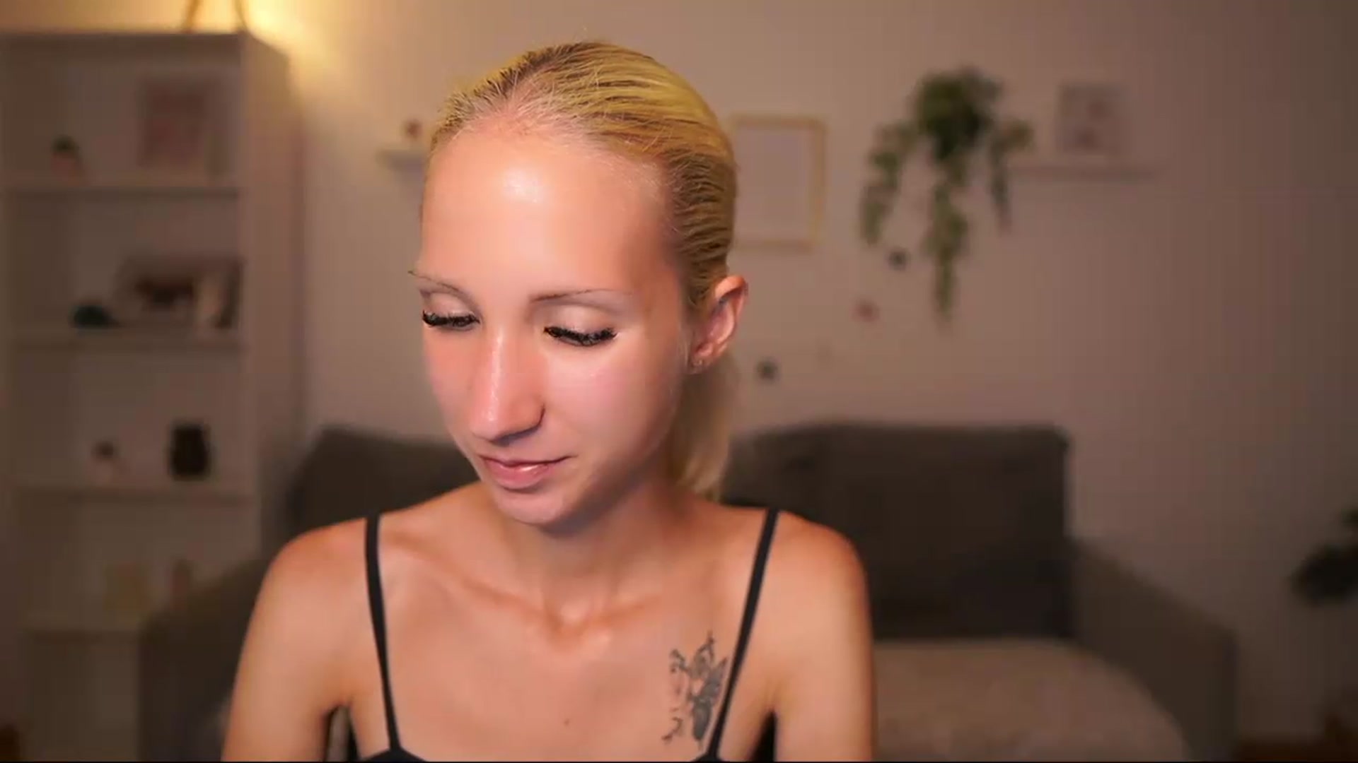 Gallery image thumbnail from PierrePerri's myfreecams stream on, 08/13/2026, 22:05 image 9 of 20