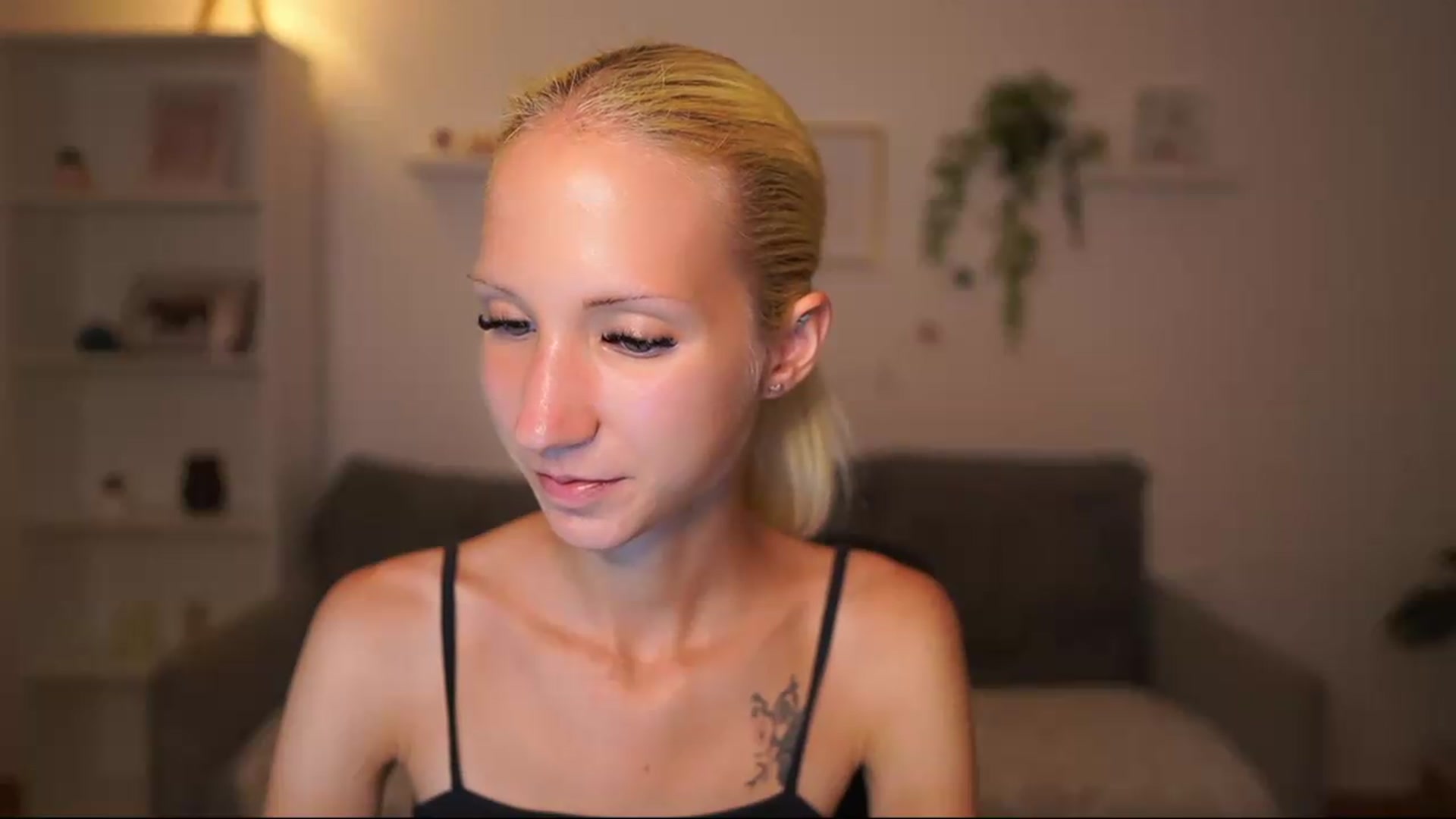 Gallery image thumbnail from PierrePerri's myfreecams stream on, 08/13/2026, 22:05 image 16 of 20