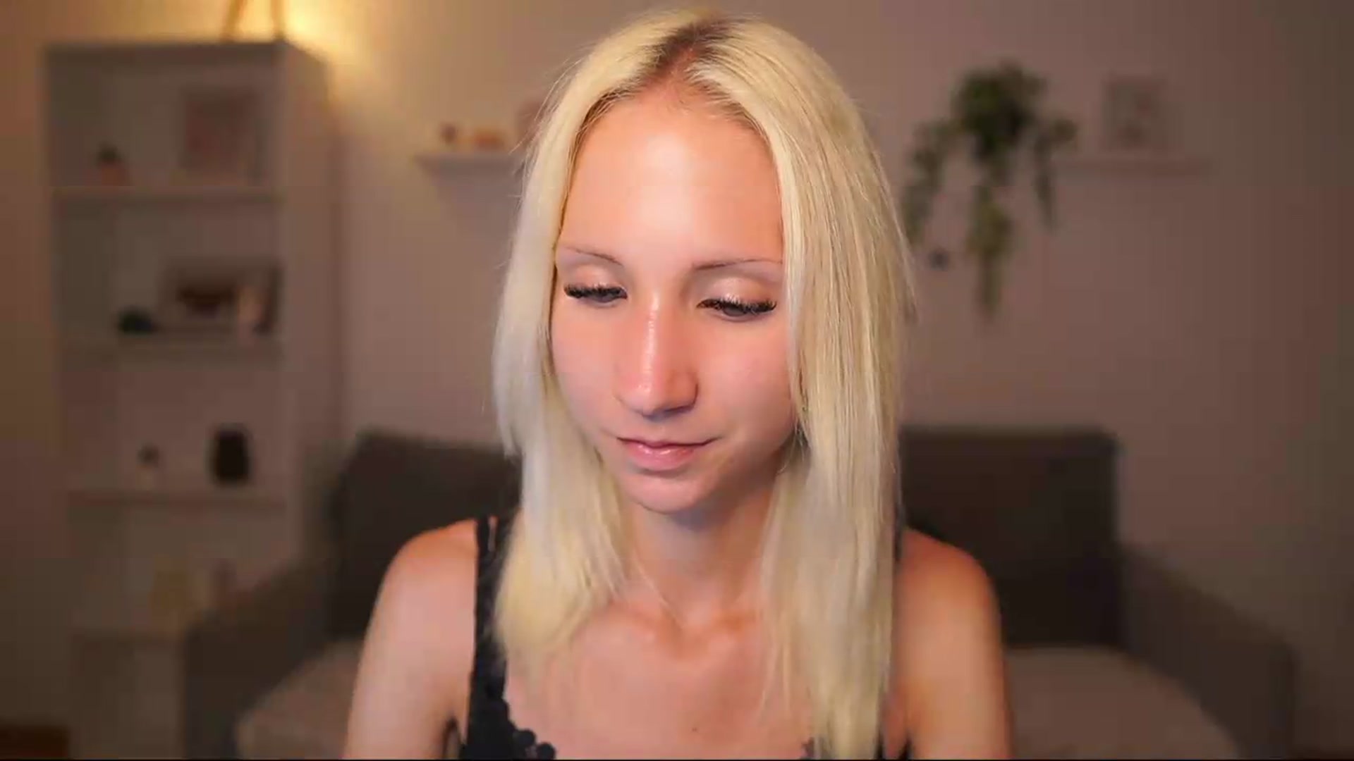 Gallery image thumbnail from PierrePerri's myfreecams stream on, 08/15/2026, 21:33 image 19 of 20