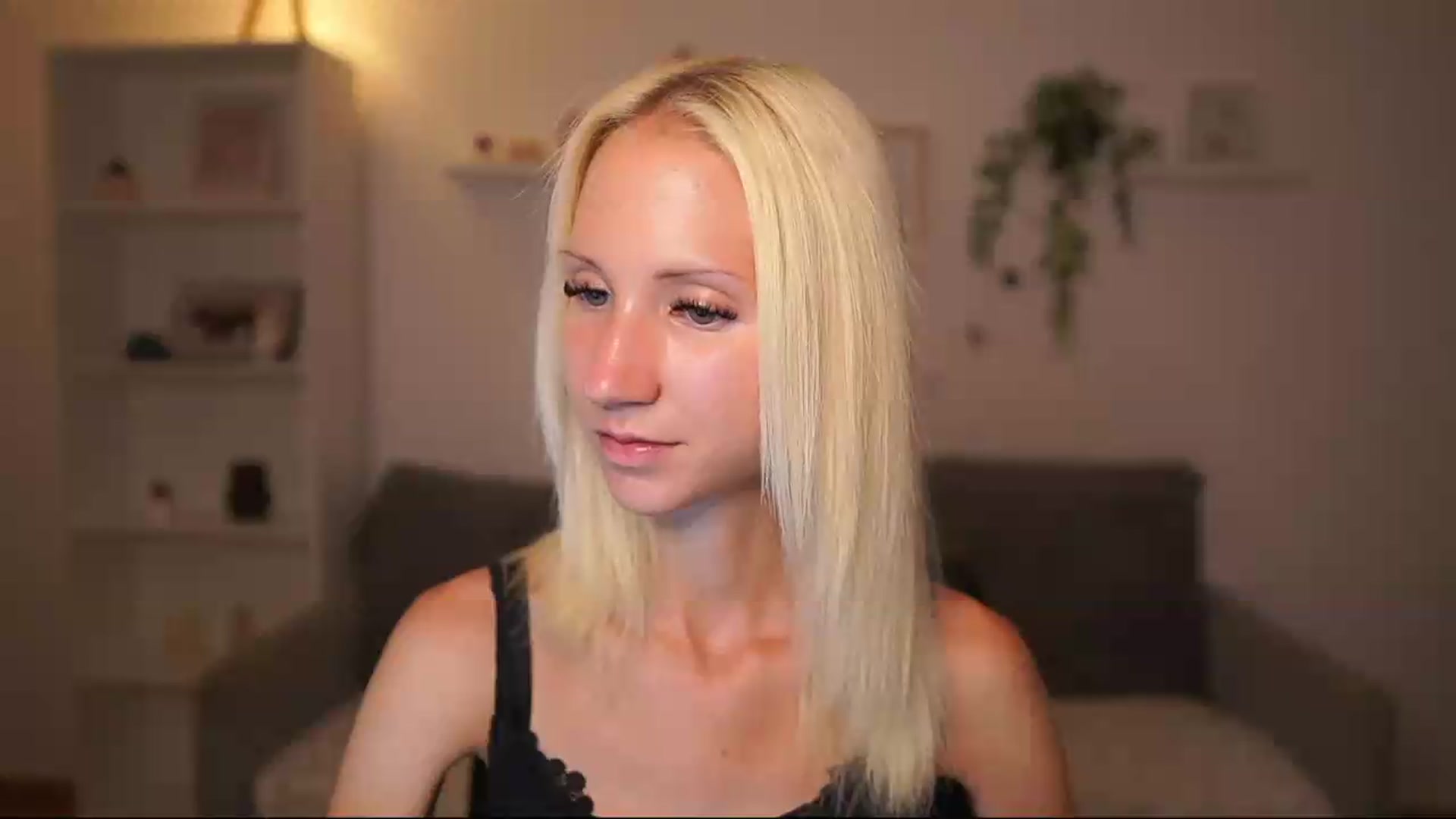 Gallery image thumbnail from PierrePerri's myfreecams stream on, 08/15/2026, 21:33 image 7 of 20