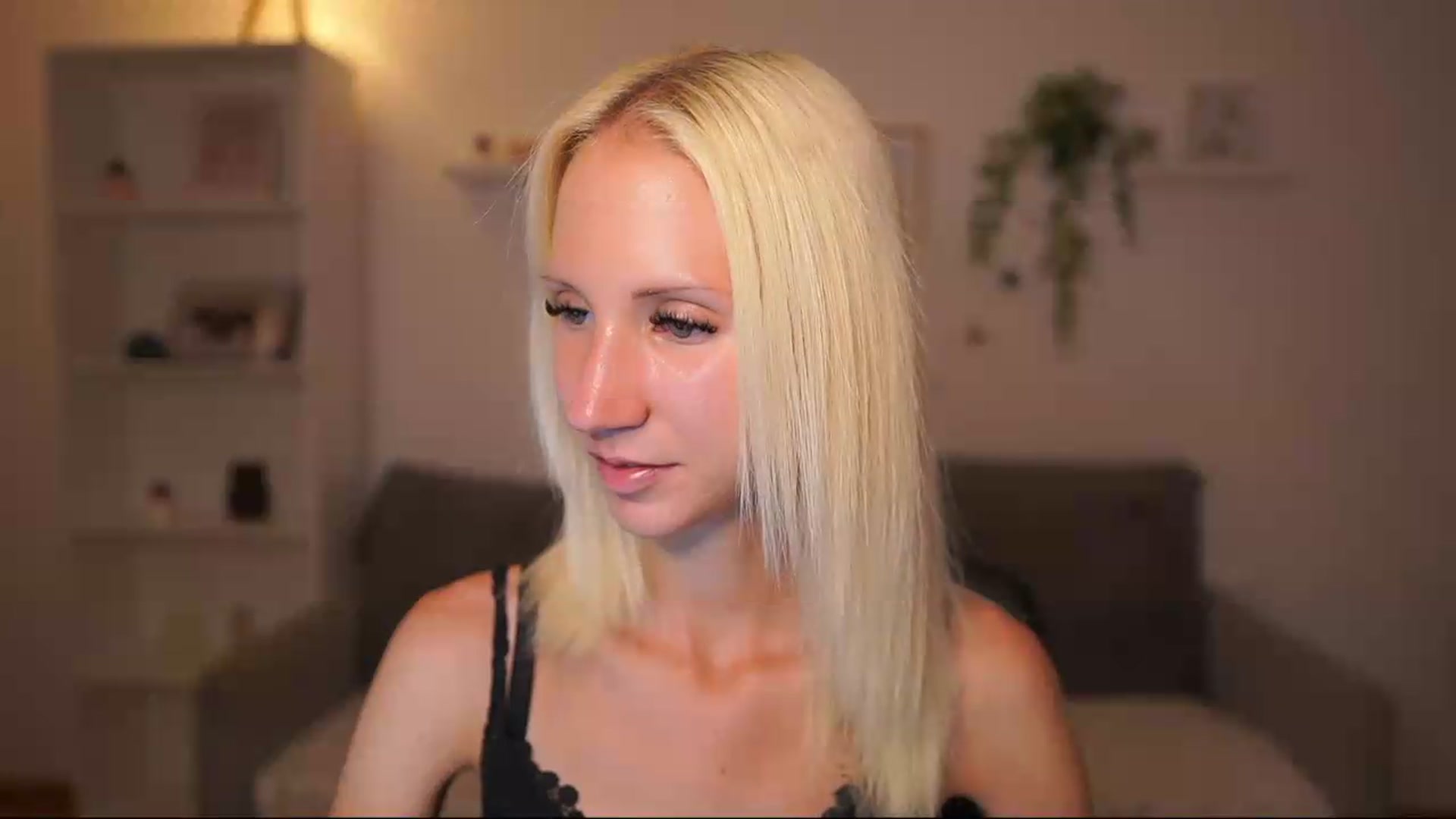 Gallery image thumbnail from PierrePerri's myfreecams stream on, 08/15/2026, 21:33 image 3 of 20