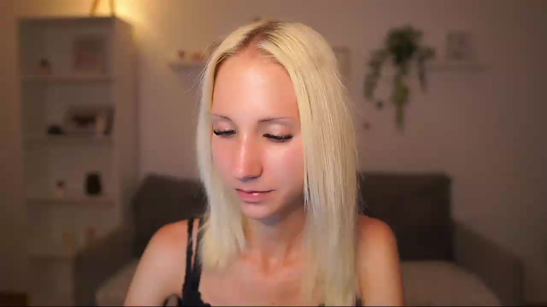 Gallery image thumbnail from PierrePerri's myfreecams stream on, 08/15/2026, 21:33 image 1 of 20