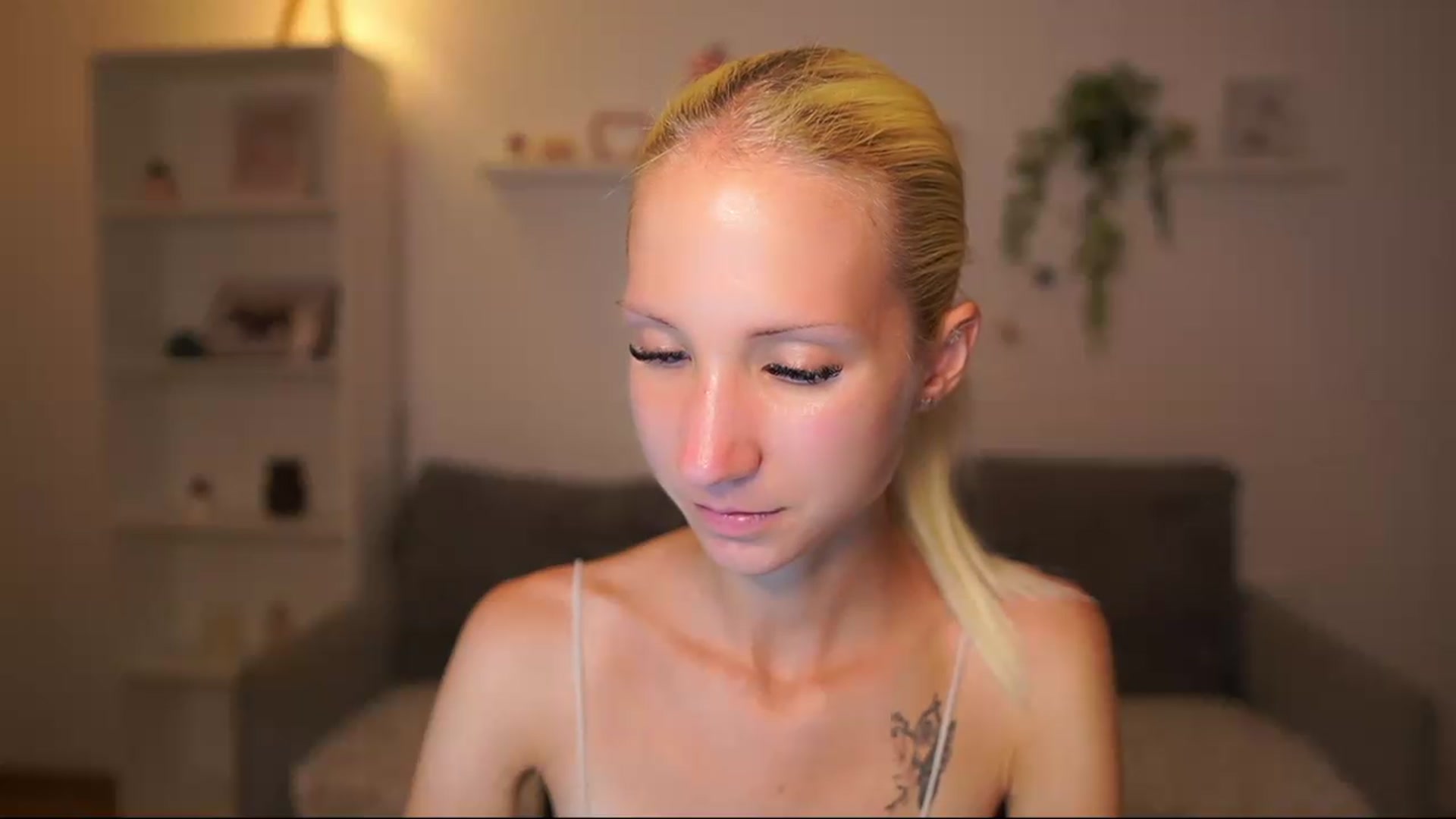 Gallery image thumbnail from PierrePerri's myfreecams stream on, 08/17/2026, 18:39 image 4 of 20