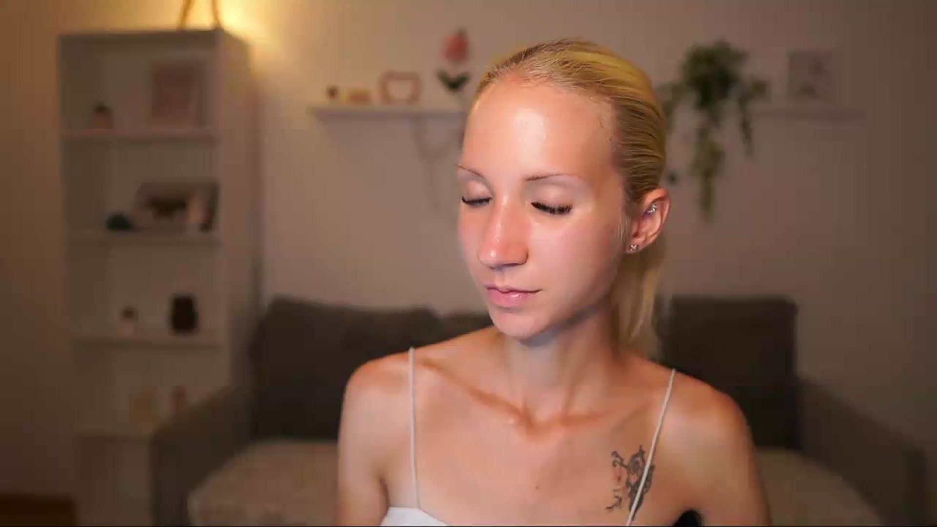 Gallery image thumbnail from PierrePerri's myfreecams stream on, 08/17/2026, 21:17 image 10 of 20
