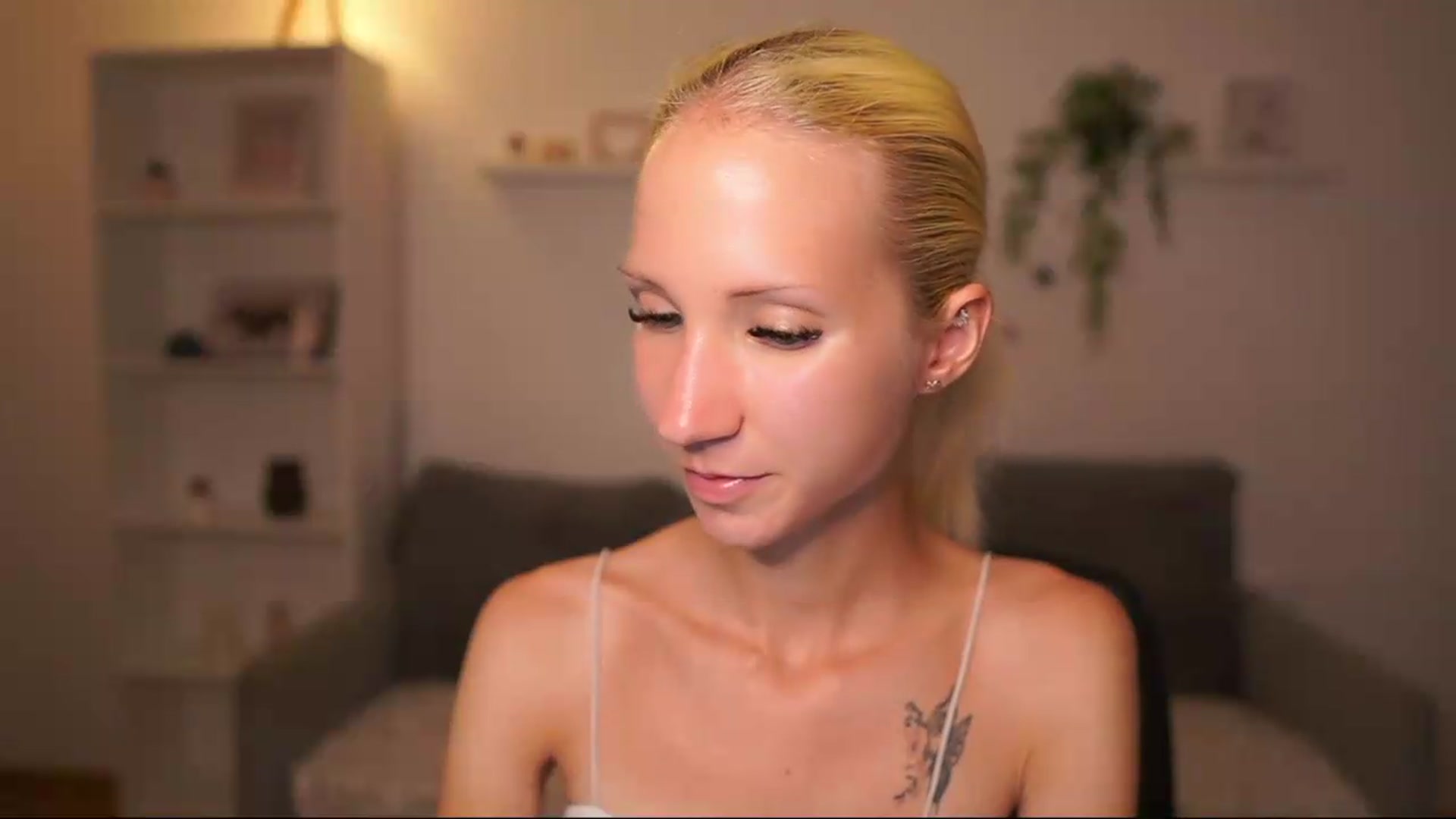 Gallery image thumbnail from PierrePerri's myfreecams stream on, 08/17/2026, 21:17 image 18 of 20