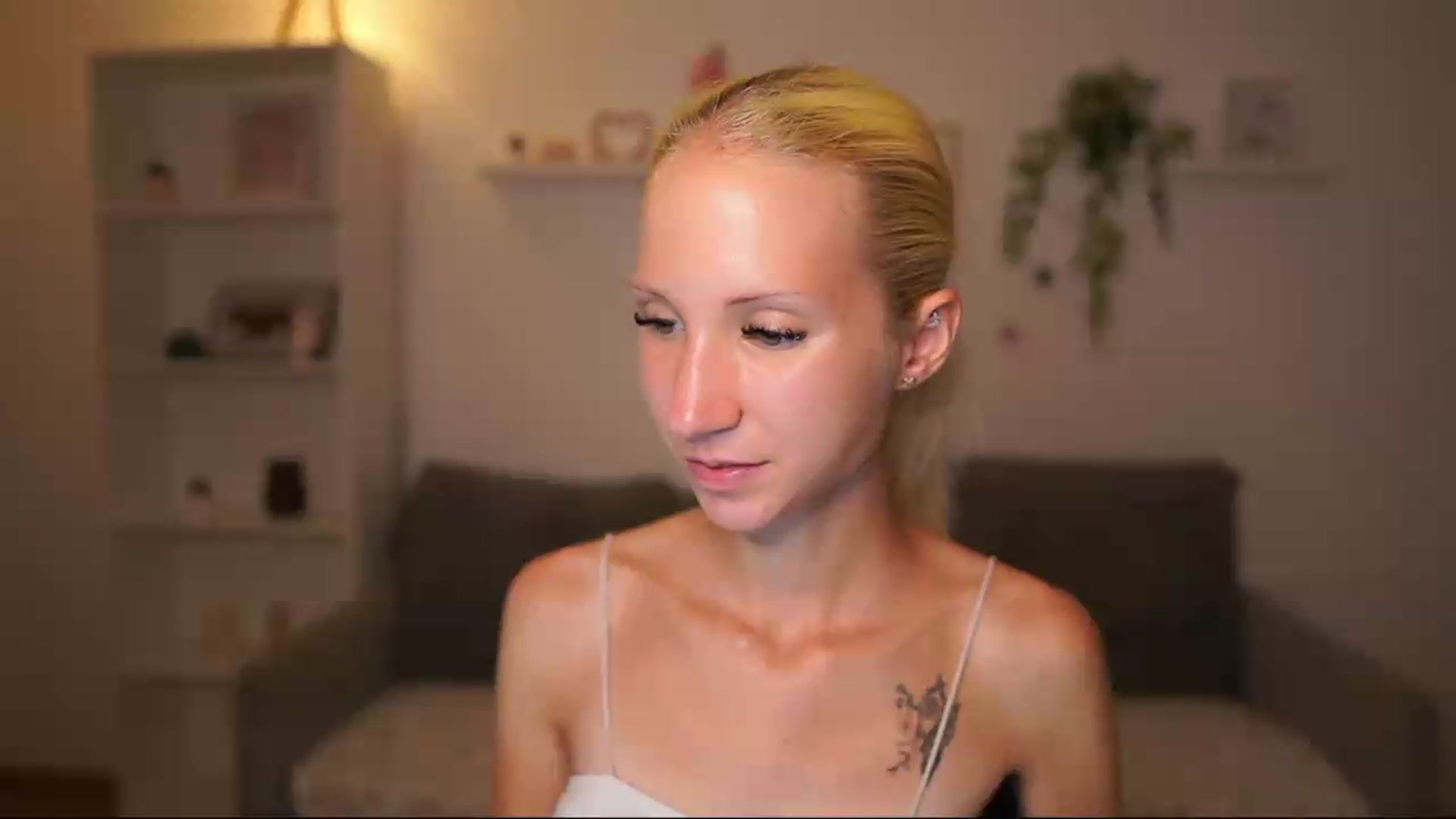 Gallery image thumbnail from PierrePerri's myfreecams stream on, 08/17/2026, 21:17 image 7 of 20