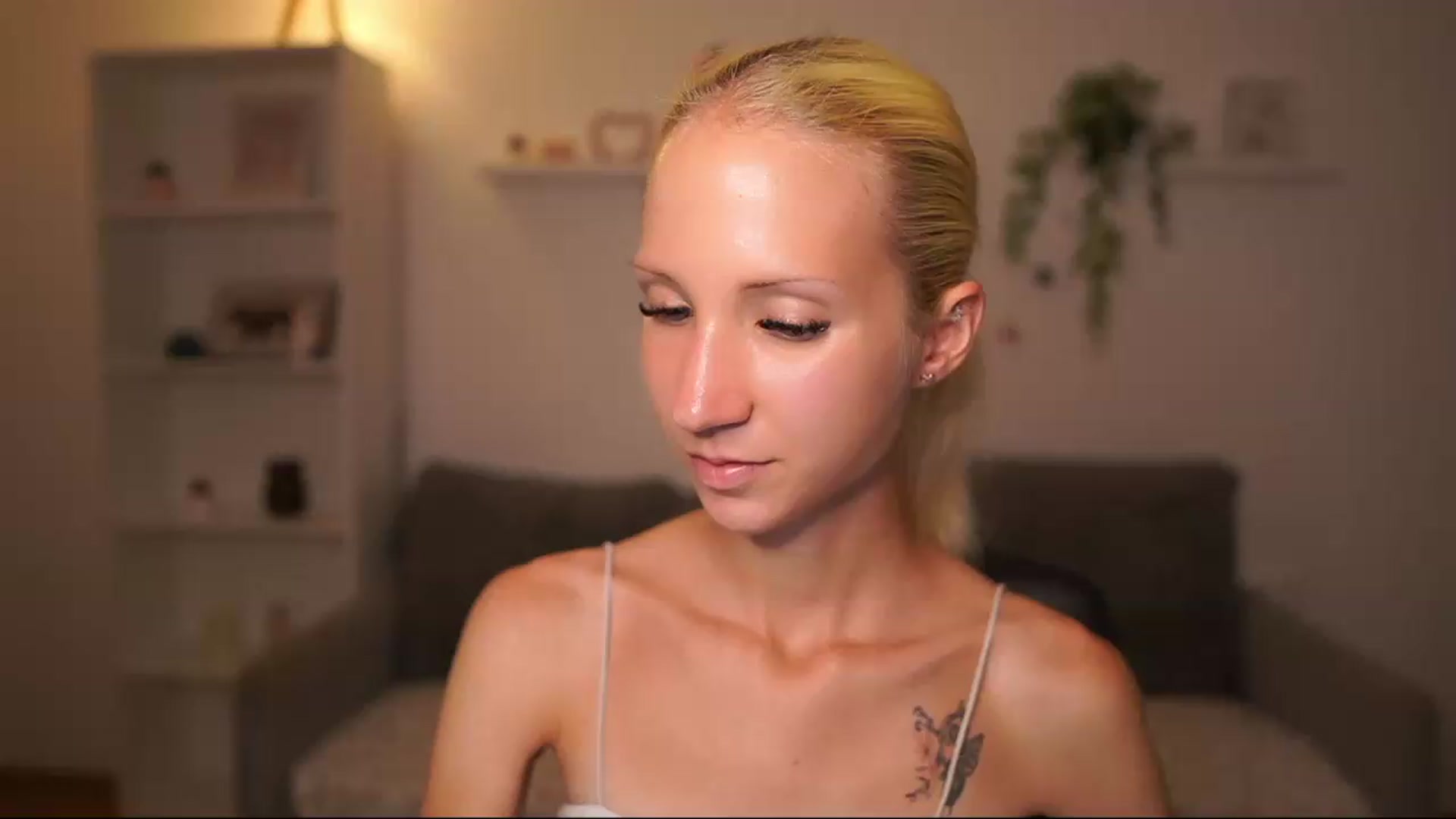 Gallery image thumbnail from PierrePerri's myfreecams stream on, 08/17/2026, 22:16 image 1 of 20