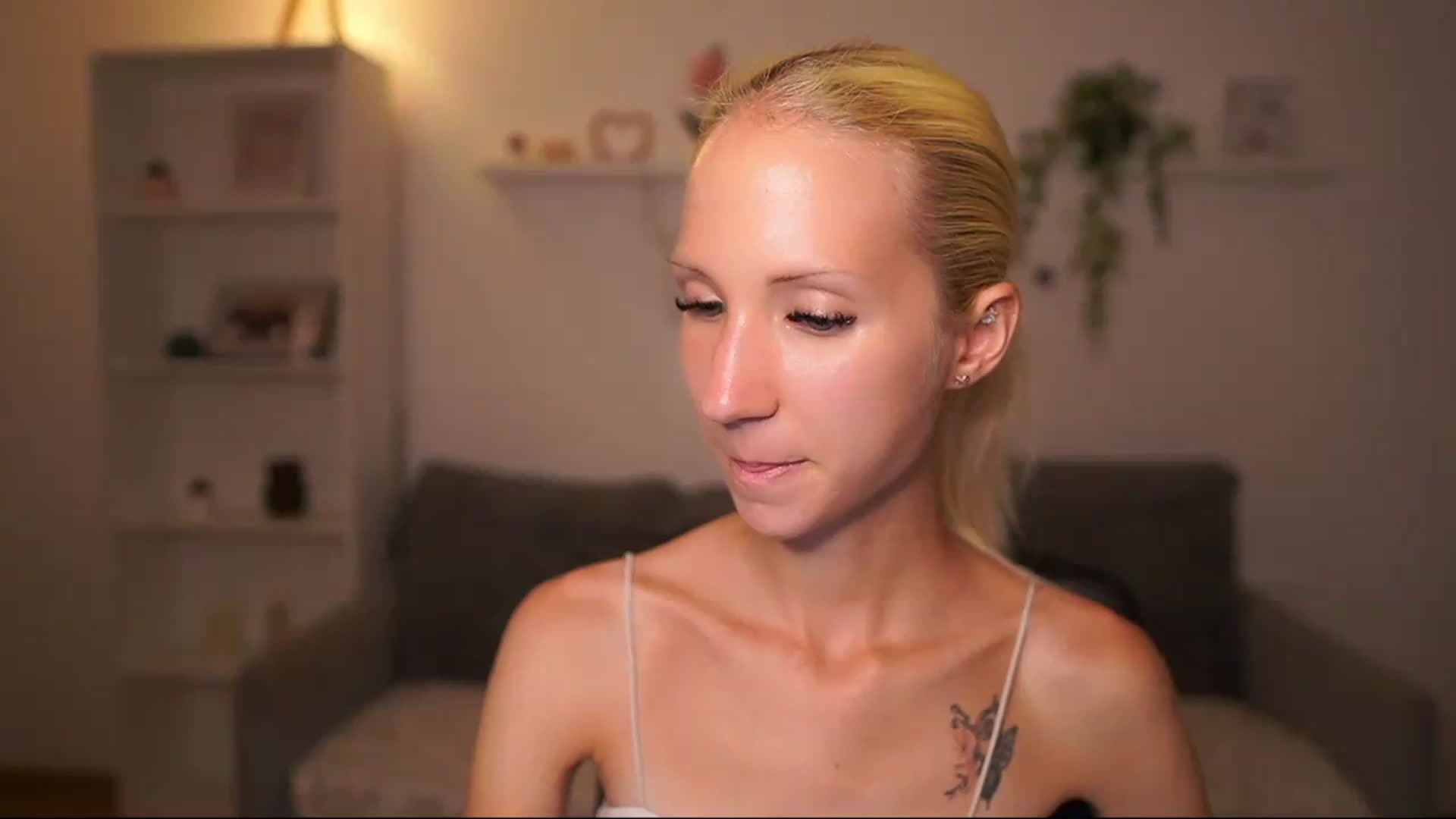 Gallery image thumbnail from PierrePerri's myfreecams stream on, 08/17/2026, 22:16 image 16 of 20