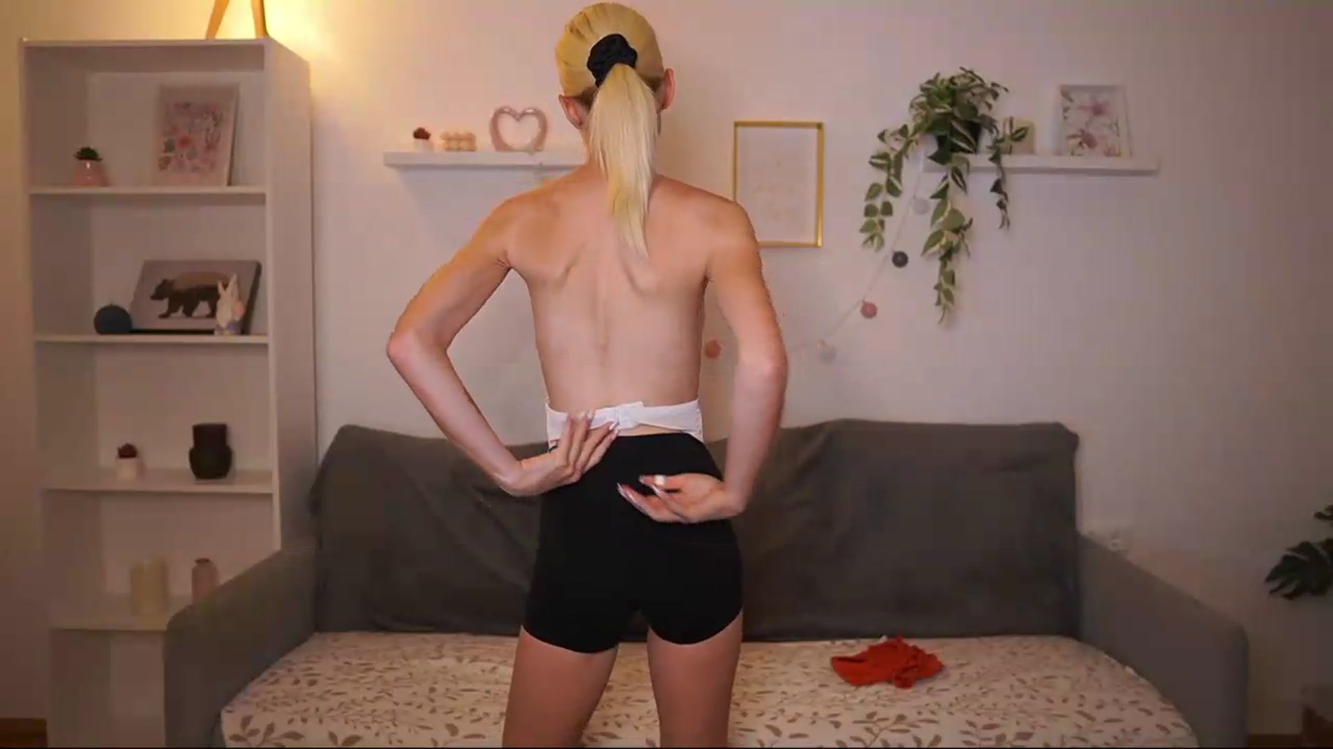 Gallery image thumbnail from PierrePerri's myfreecams stream on, 08/18/2026, 22:05 image 19 of 20