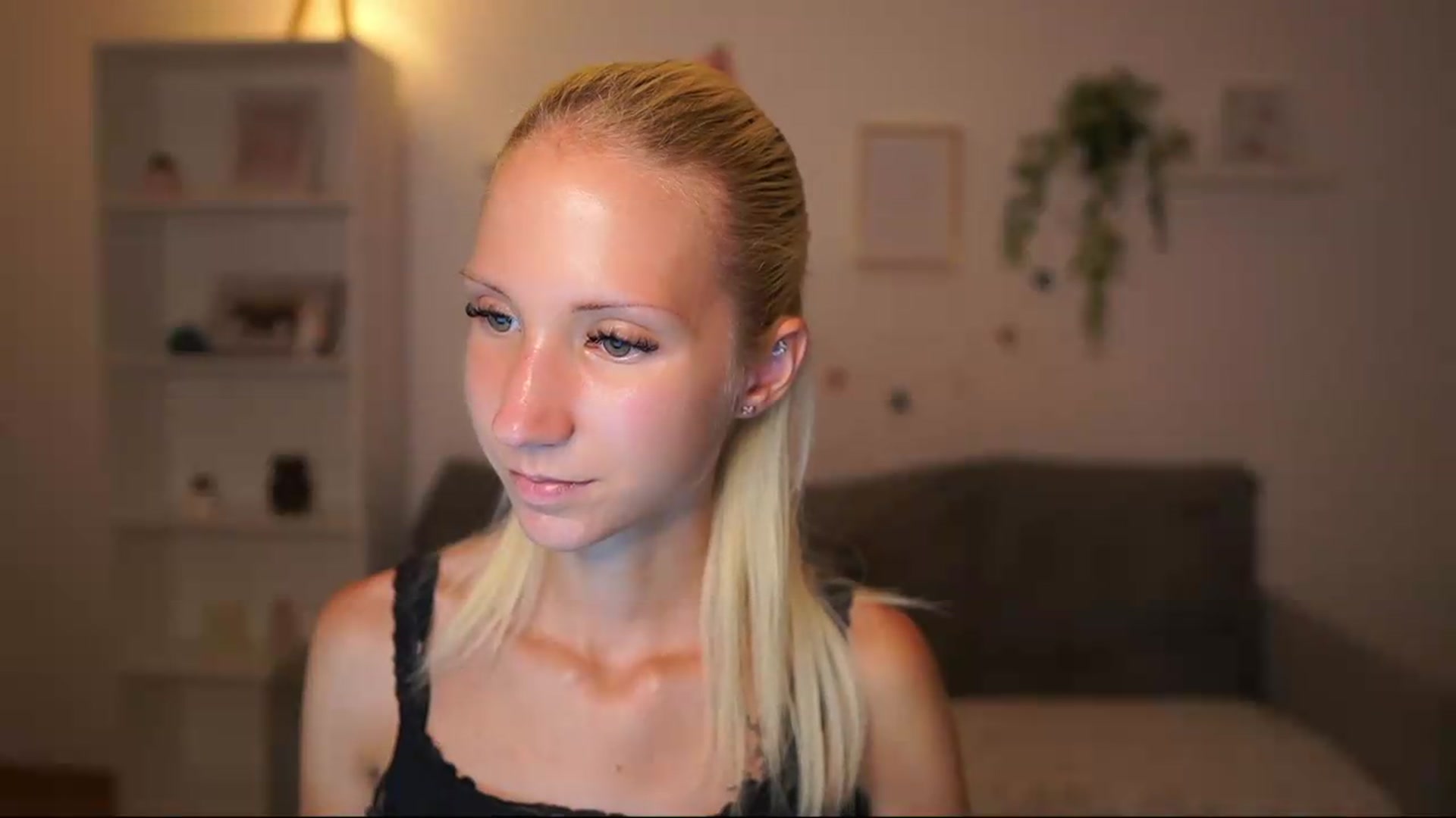 Gallery image thumbnail from PierrePerri's myfreecams stream on, 08/20/2026, 20:38 image 17 of 20
