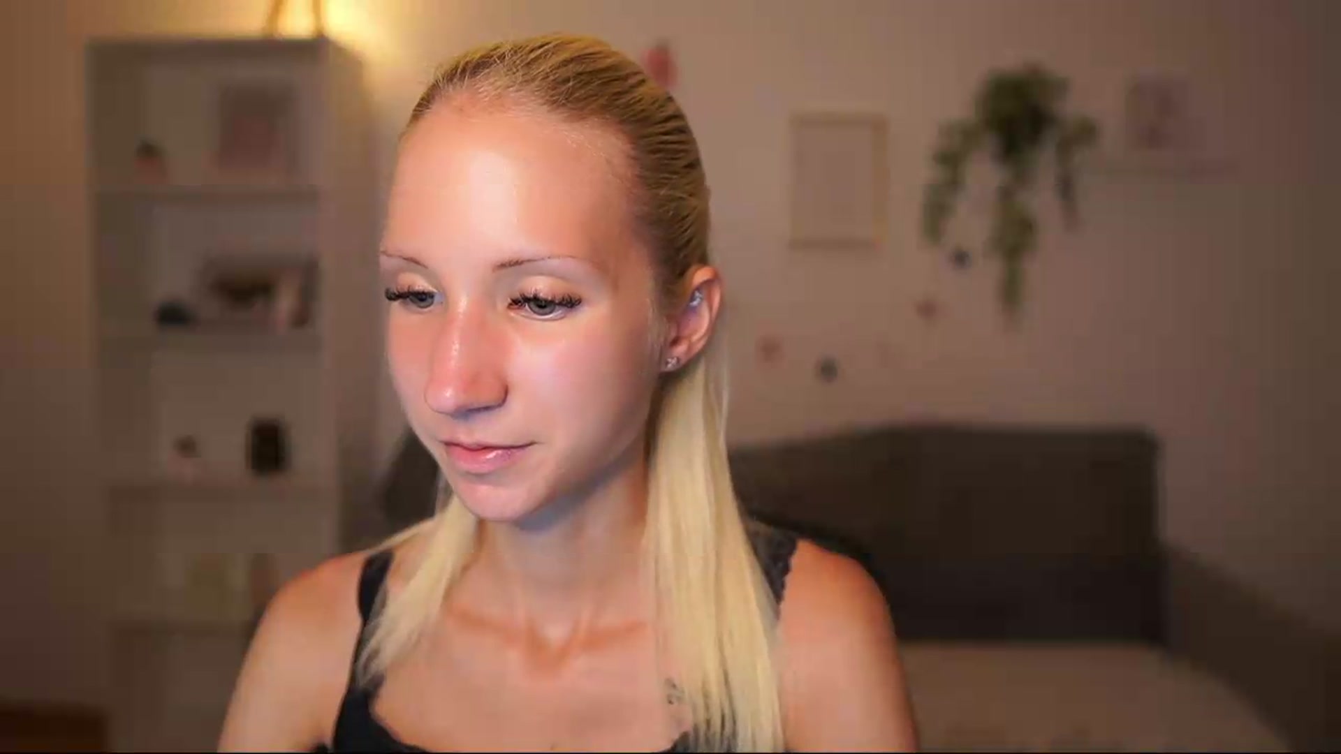 Gallery image thumbnail from PierrePerri's myfreecams stream on, 08/20/2026, 20:38 image 8 of 20