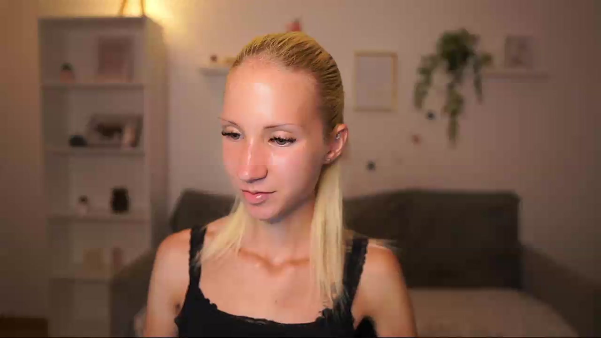 Gallery image thumbnail from PierrePerri's myfreecams stream on, 08/20/2026, 20:38 image 14 of 20