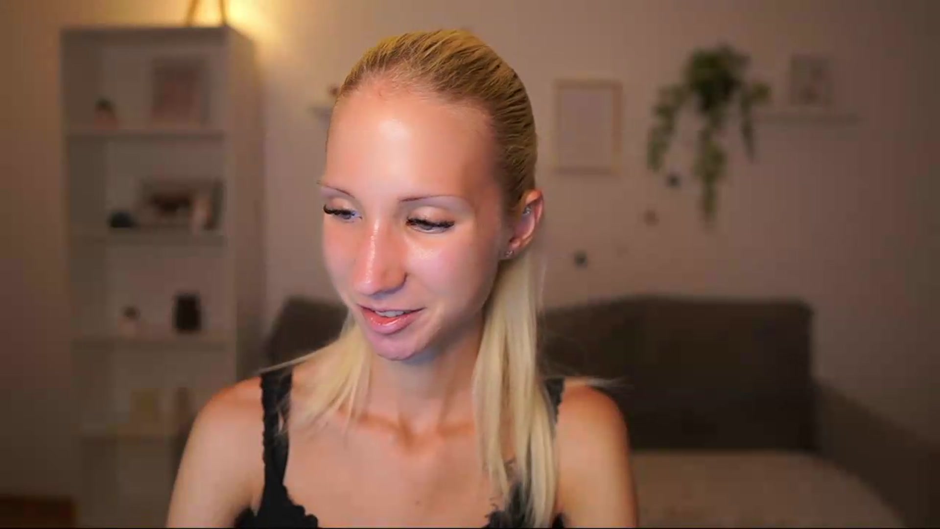 Gallery image thumbnail from PierrePerri's myfreecams stream on, 08/20/2026, 20:38 image 20 of 20