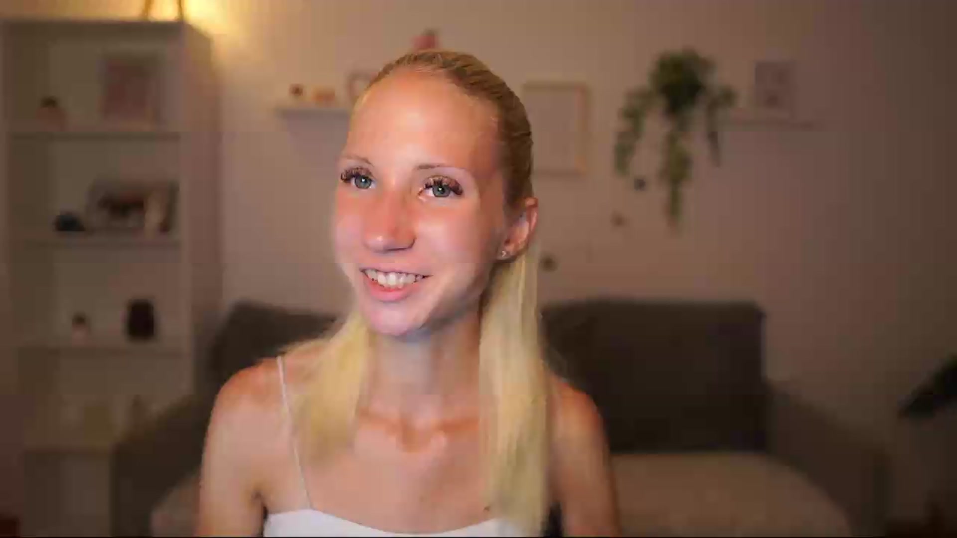 Gallery image thumbnail from PierrePerri's myfreecams stream on, 08/21/2026, 18:42 image 13 of 20