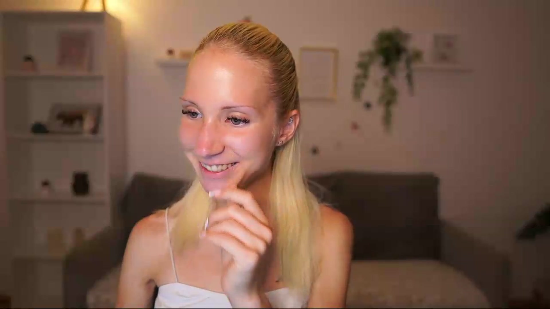 Gallery image thumbnail from PierrePerri's myfreecams stream on, 08/21/2026, 18:42 image 11 of 20