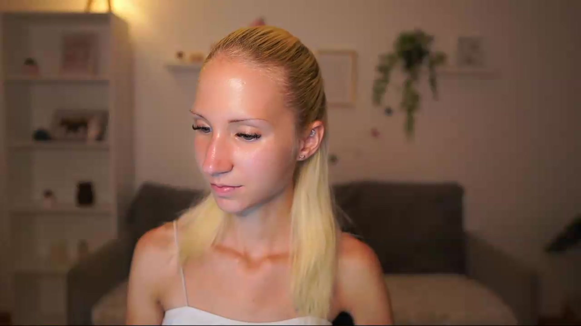 Gallery image thumbnail from PierrePerri's myfreecams stream on, 08/21/2026, 18:42 image 16 of 20