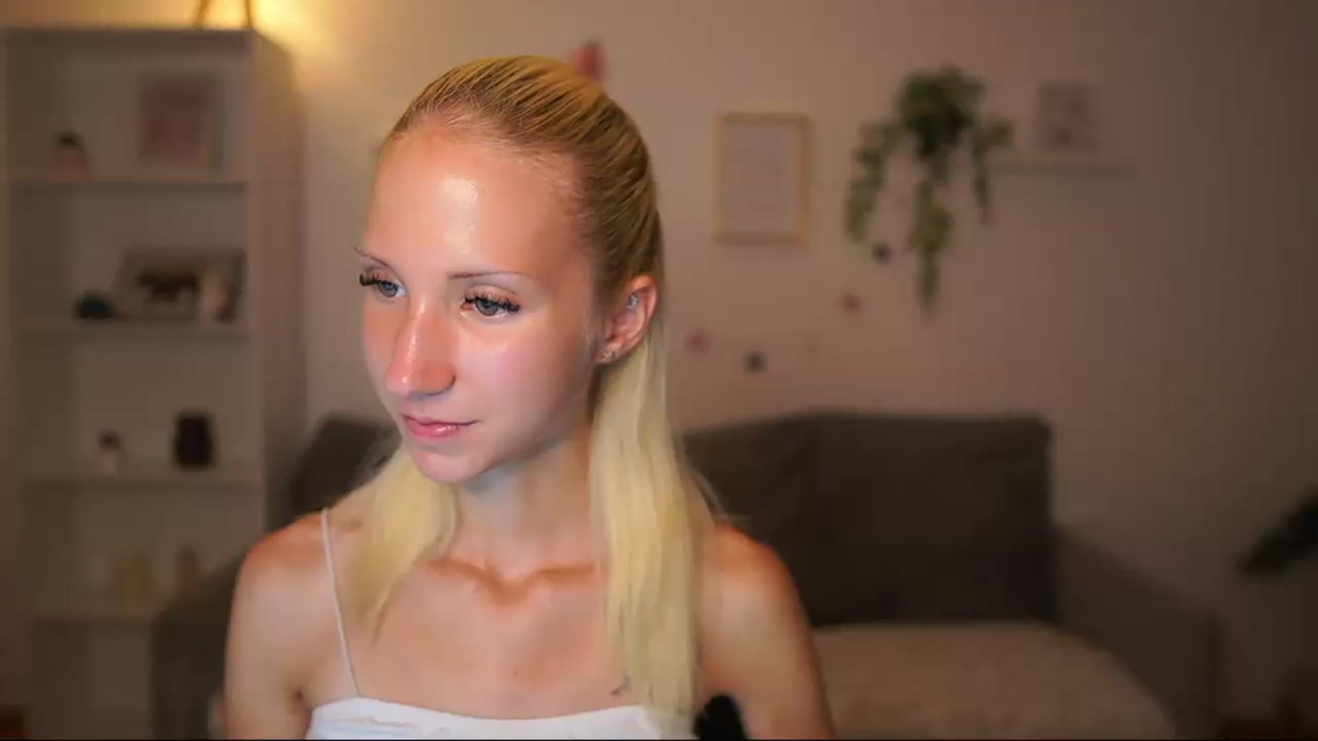 Gallery image thumbnail from PierrePerri's myfreecams stream on, 08/21/2026, 19:54 image 8 of 20