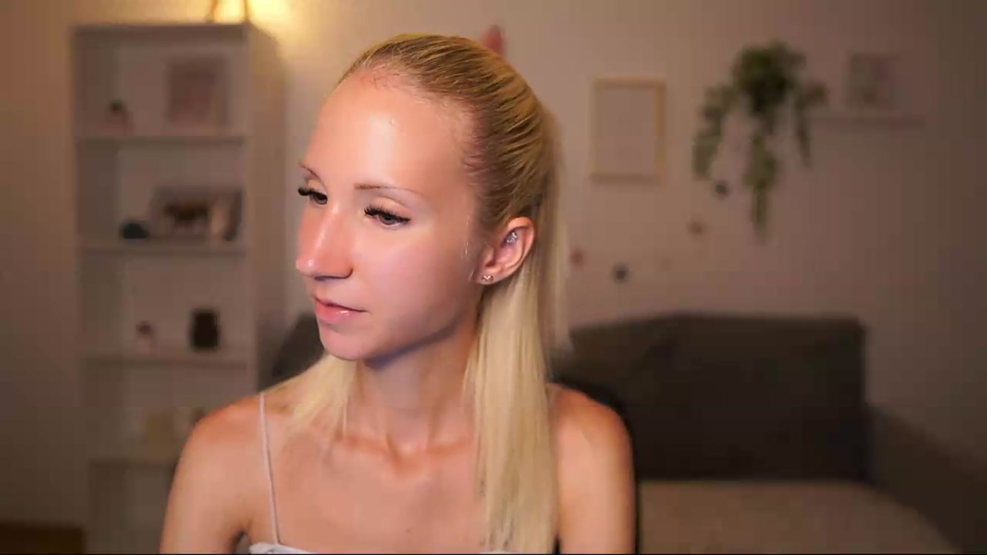Gallery image thumbnail from PierrePerri's myfreecams stream on, 08/24/2026, 20:10 image 18 of 20