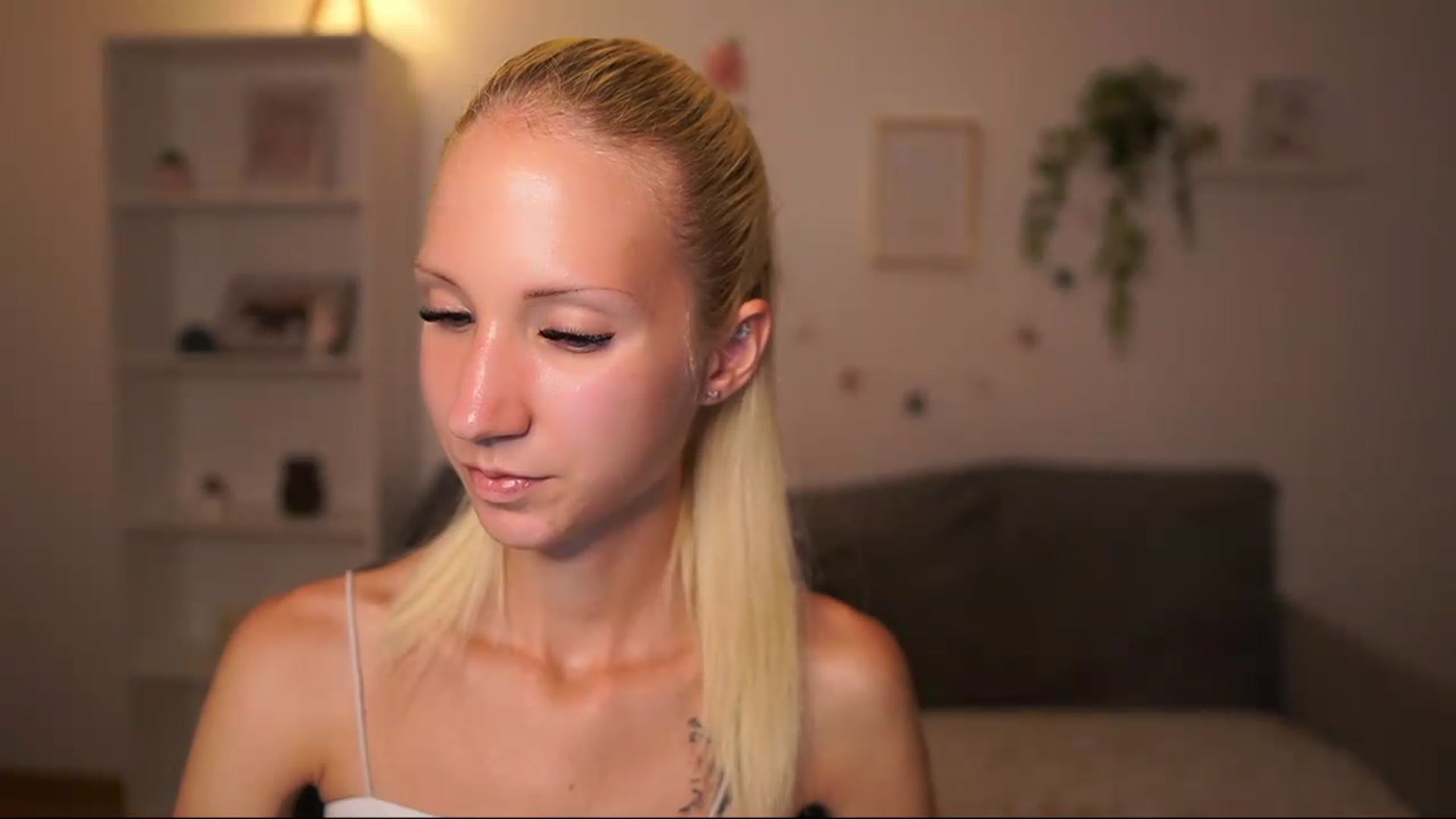 Gallery image thumbnail from PierrePerri's myfreecams stream on, 08/24/2026, 20:29 image 16 of 20