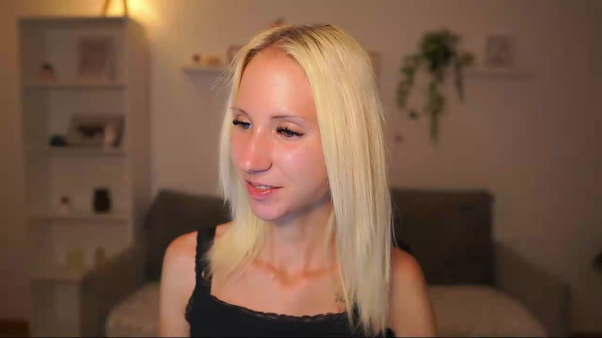 Gallery image thumbnail from PierrePerri's myfreecams stream on, 08/26/2026, 20:21 image 14 of 20
