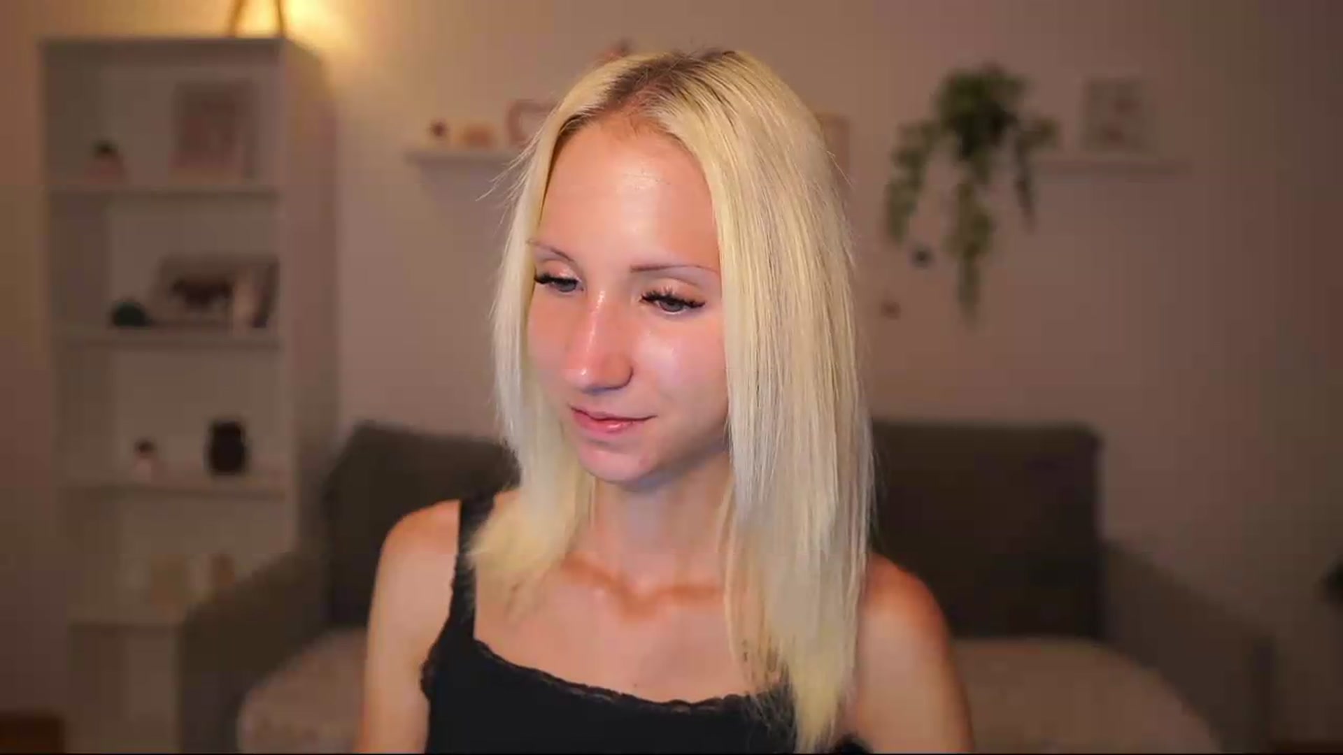 Gallery image thumbnail from PierrePerri's myfreecams stream on, 08/26/2026, 20:21 image 16 of 20