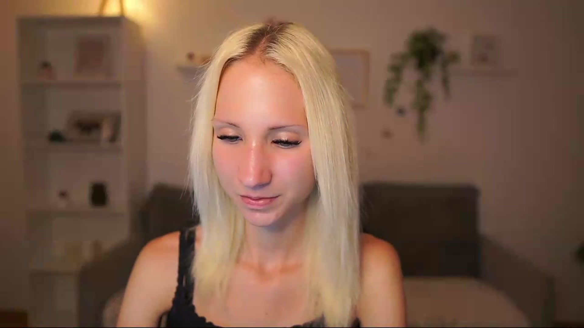 Gallery image thumbnail from PierrePerri's myfreecams stream on, 08/26/2026, 20:21 image 6 of 20