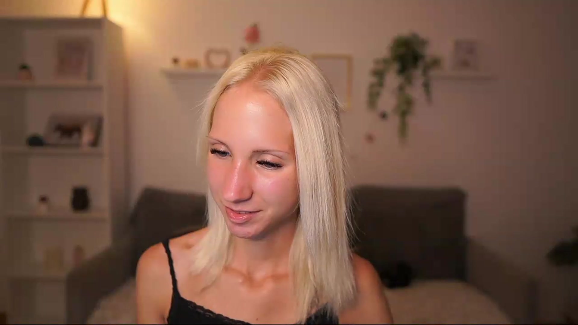 Gallery image thumbnail from PierrePerri's myfreecams stream on, 09/03/2026, 20:33 image 18 of 20