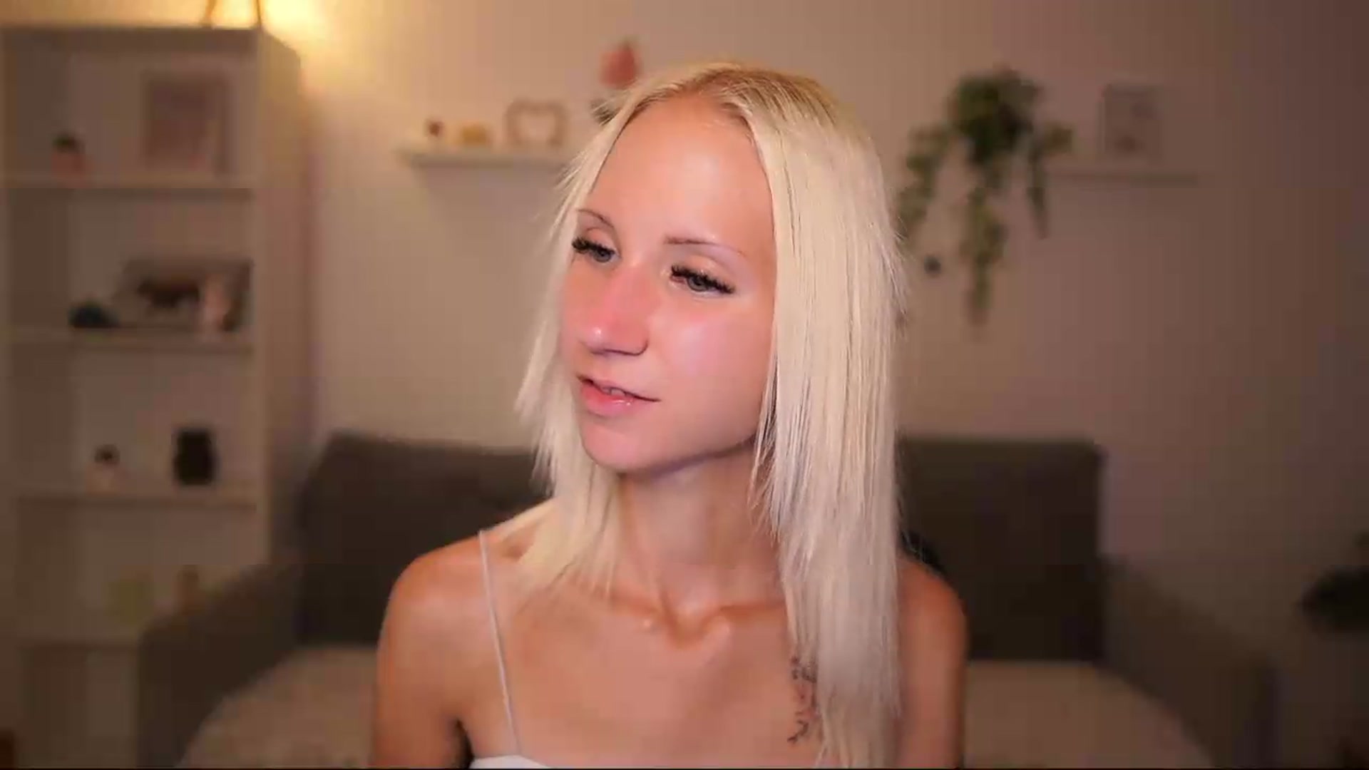 Gallery image thumbnail from PierrePerri's myfreecams stream on, 09/08/2026, 19:52 image 18 of 20